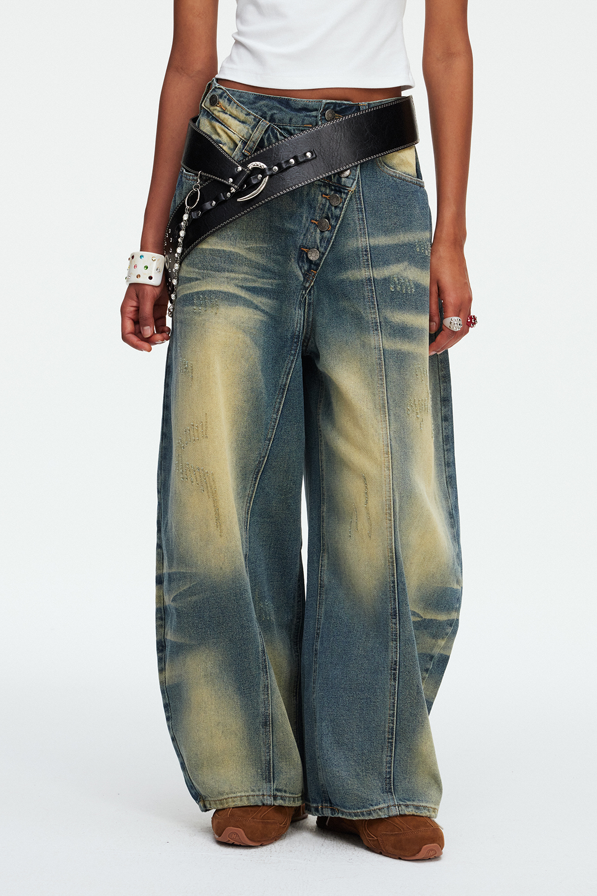 Khaleesi Asymmetric Baggy Jeans