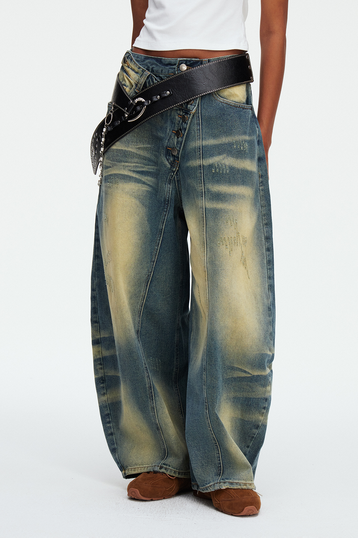 Khaleesi Asymmetric Baggy Jeans