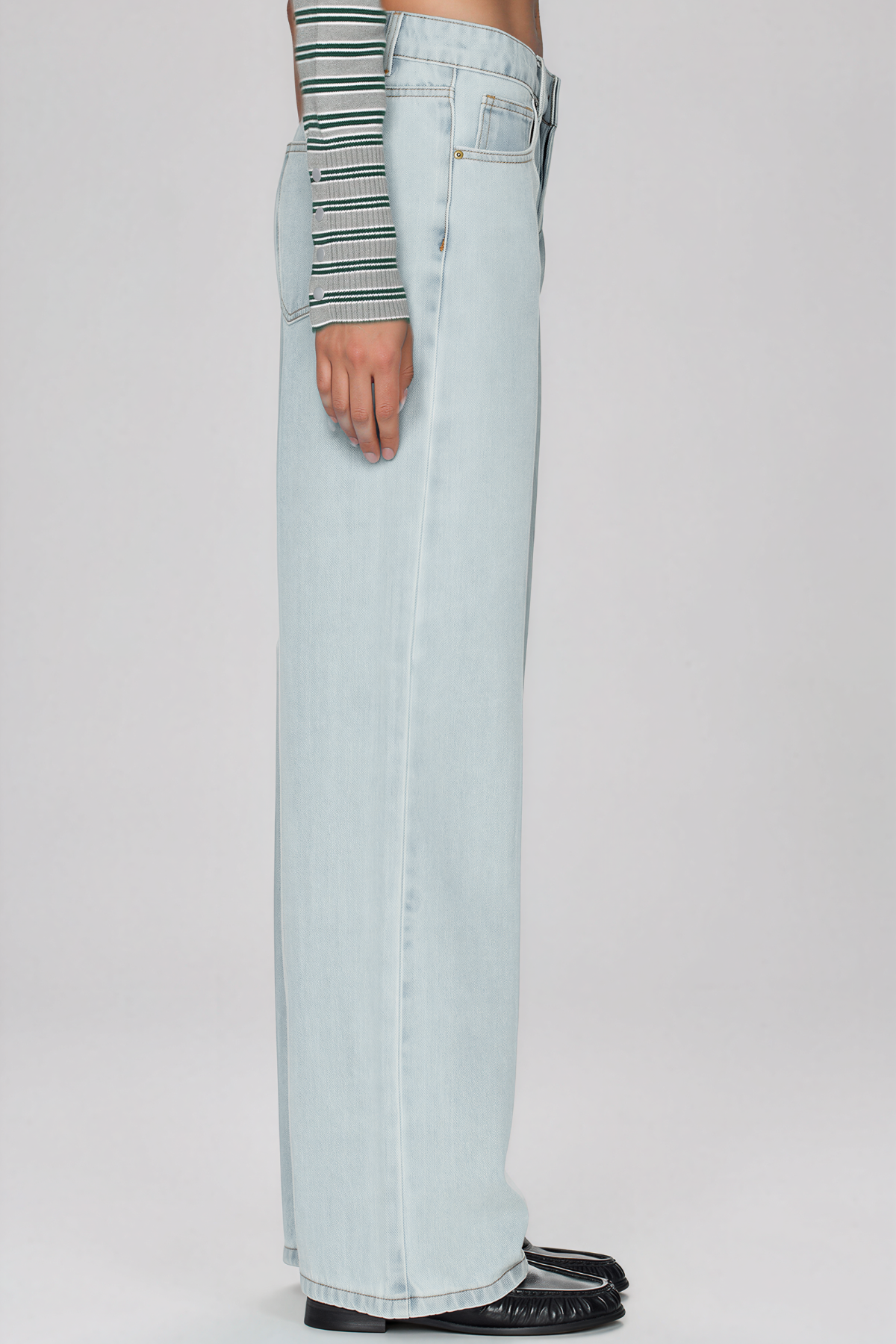 Khaleesi Button Jeans 