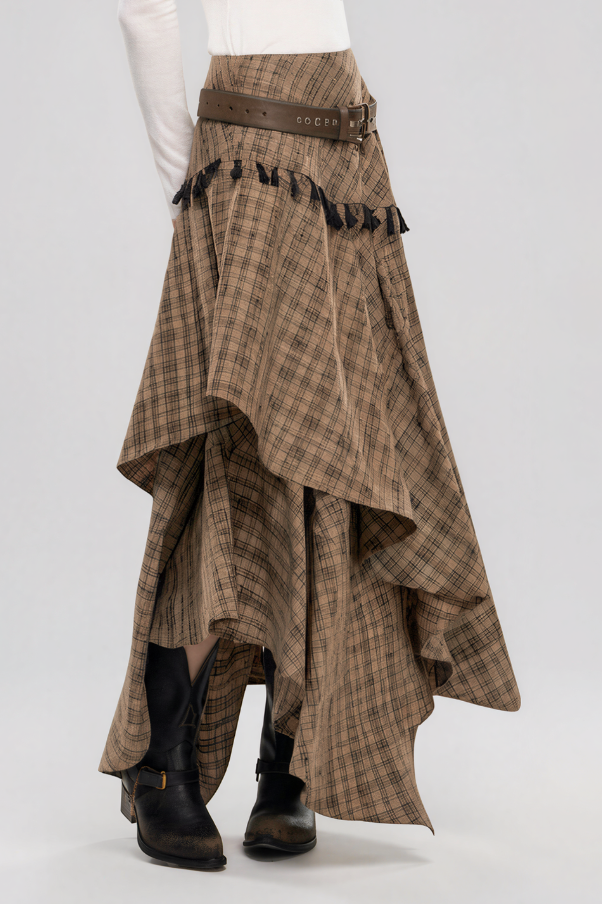 Kimamana Asymmetric Grid Belt Maxi Skirt