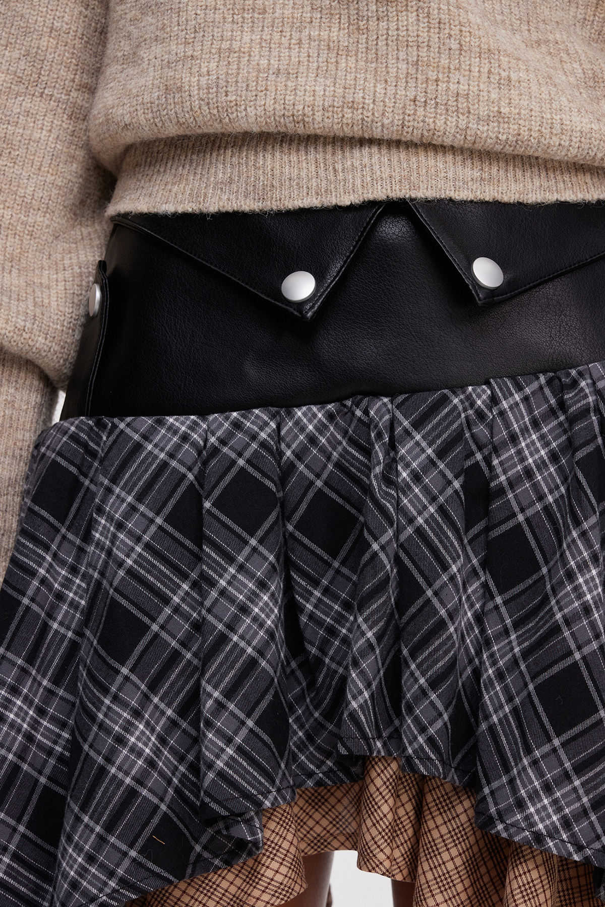 Kimamana Grid Mini Skirt