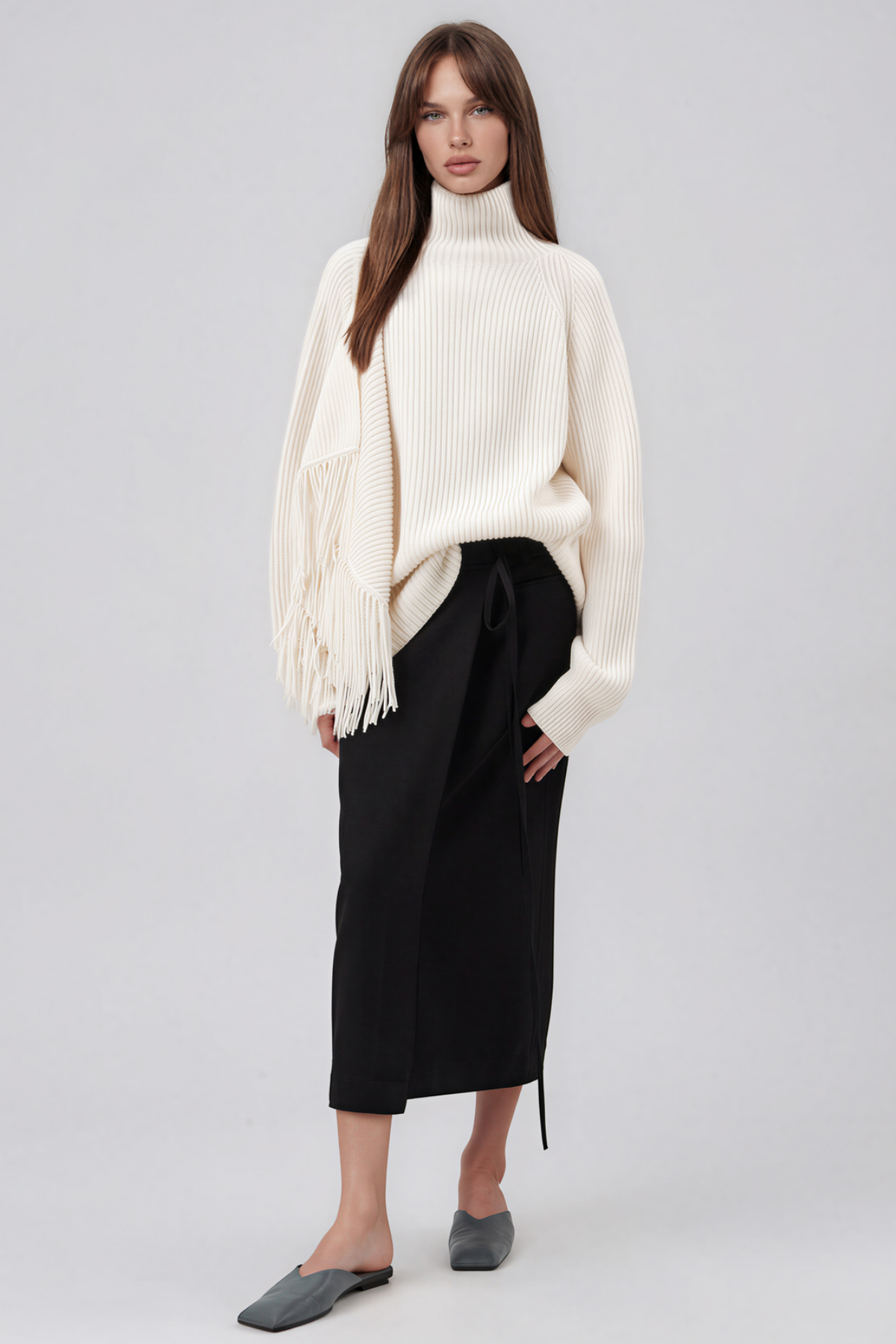 Kimimela High Neck Fringe Knit Top
