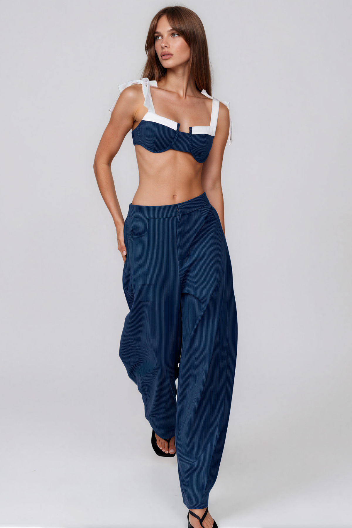 Kimiye Crop Tie Up Stripe Pants Set