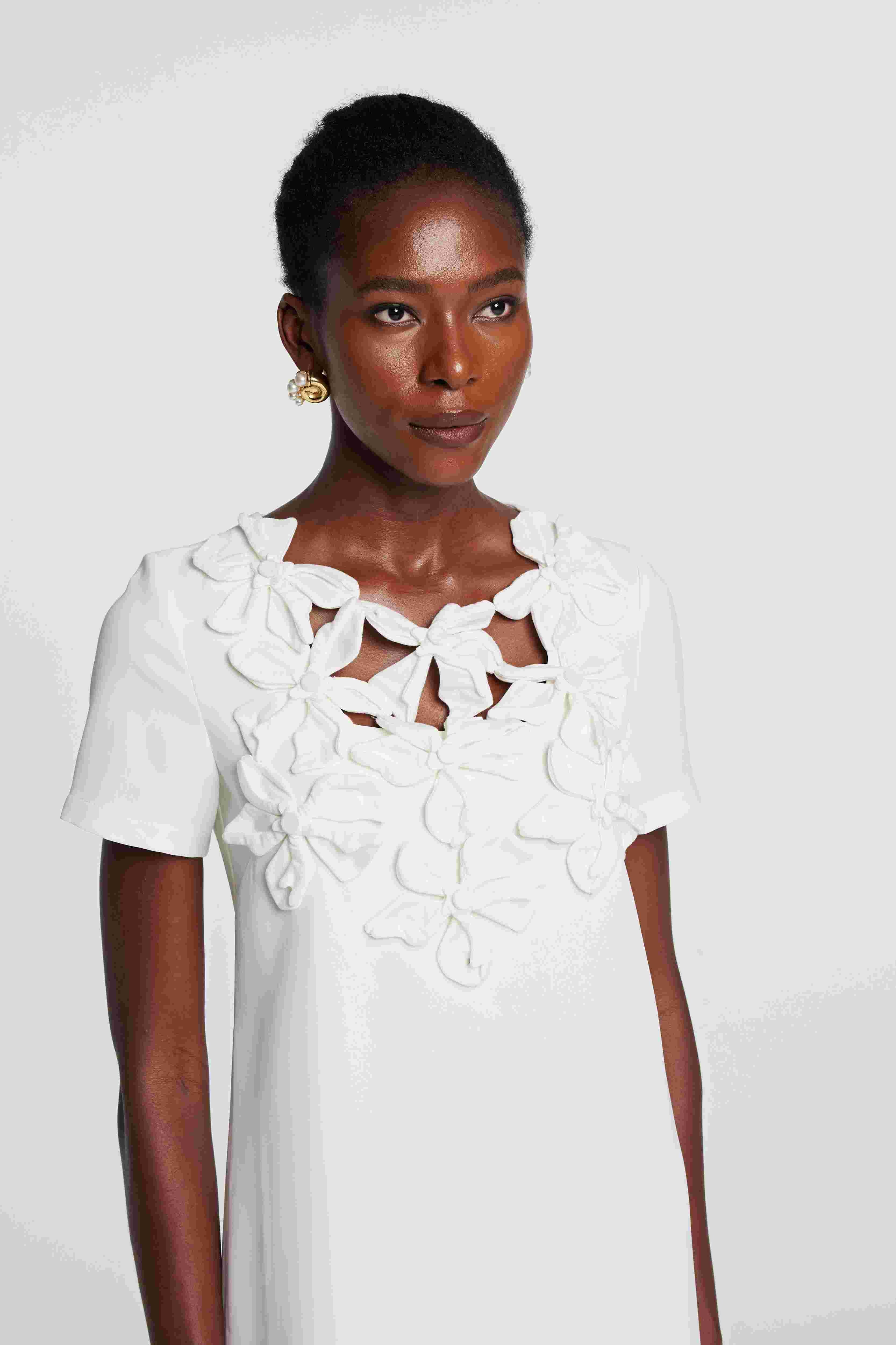 Kira Short Sleeves Flower Mini Dress