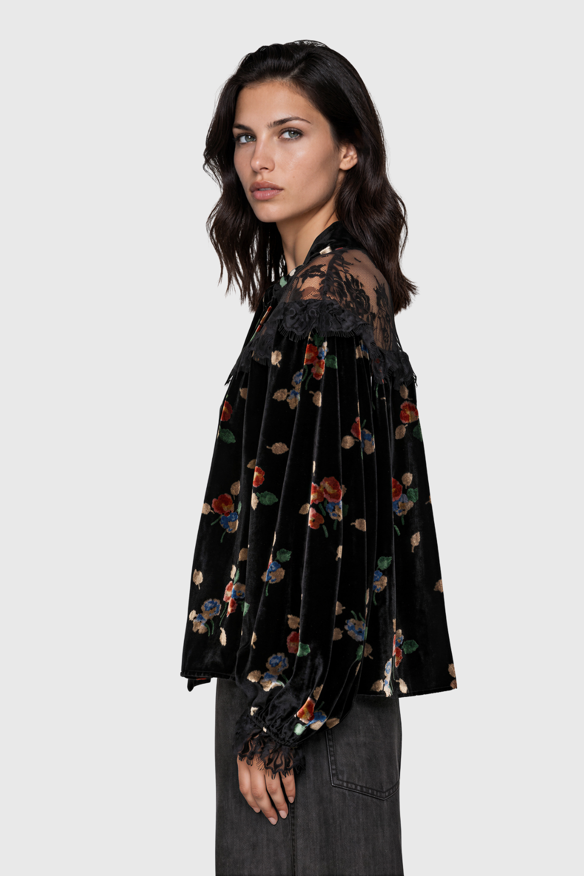 Kitkun Balloon Sleeve Floral Lace Top