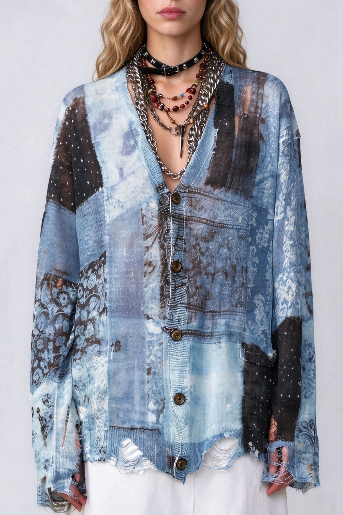 Kyabra V Neck Print Knit Top