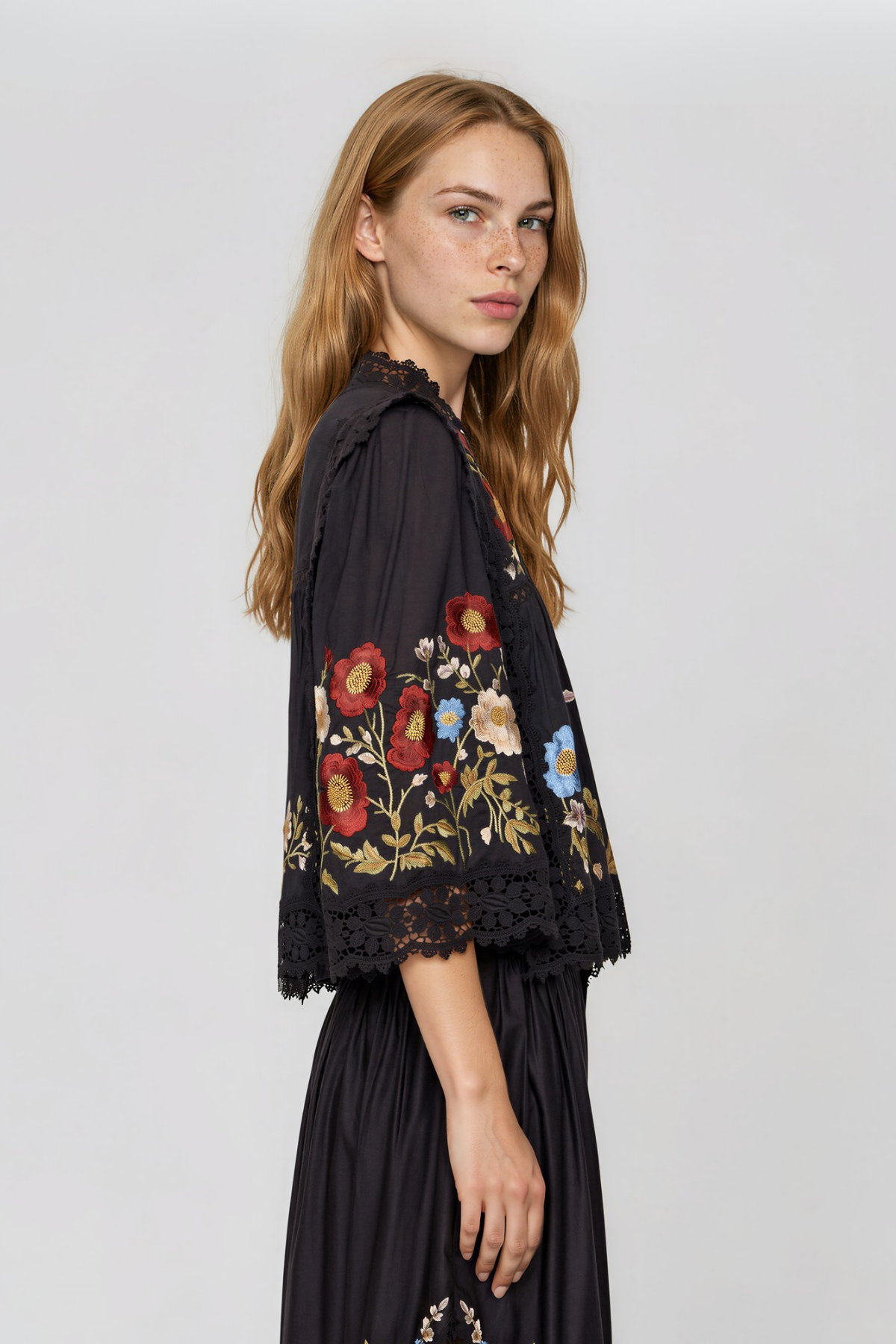 Kyna V Neck Embroidered Split Pants Set