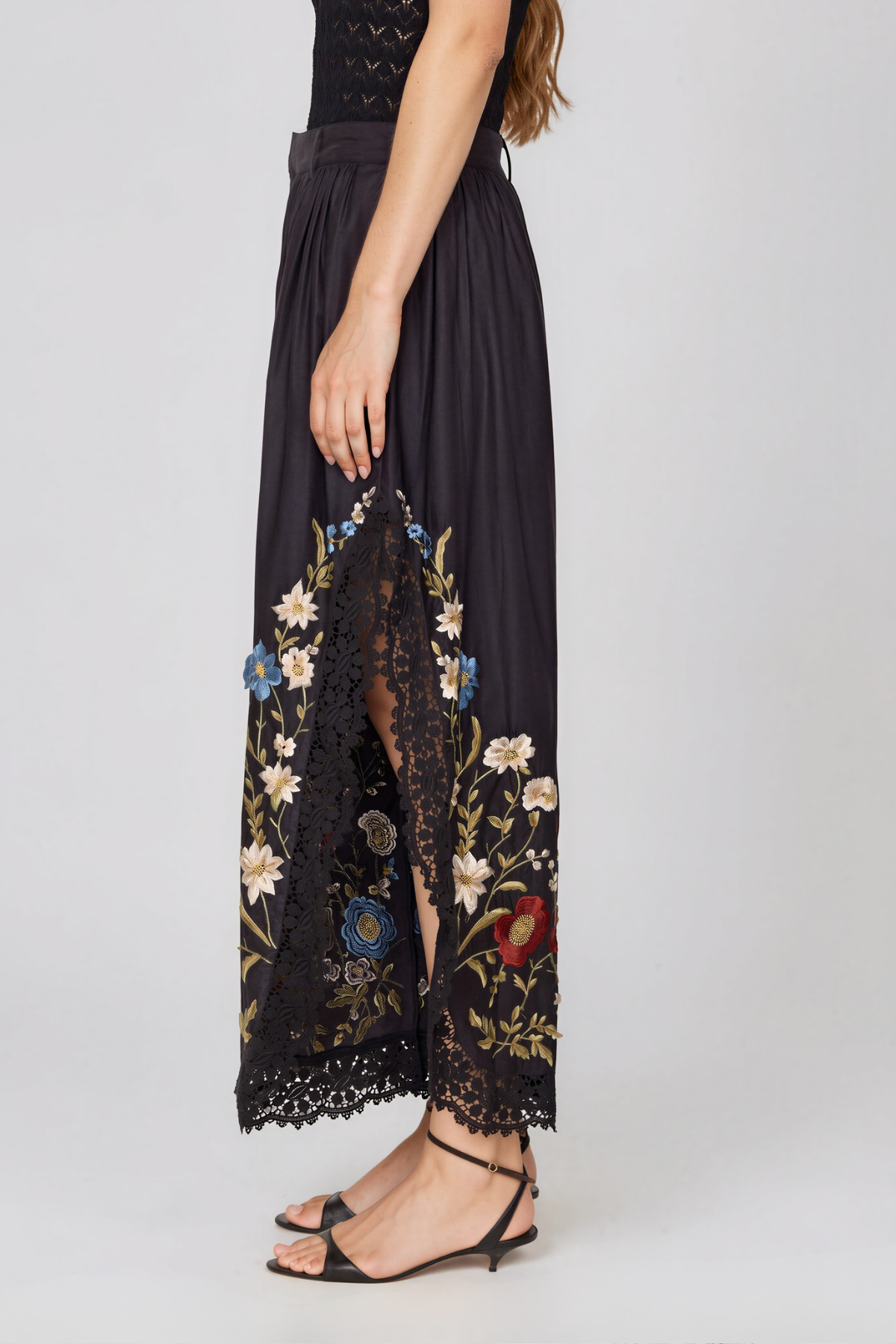 Kyna V Neck Embroidered Split Pants Set