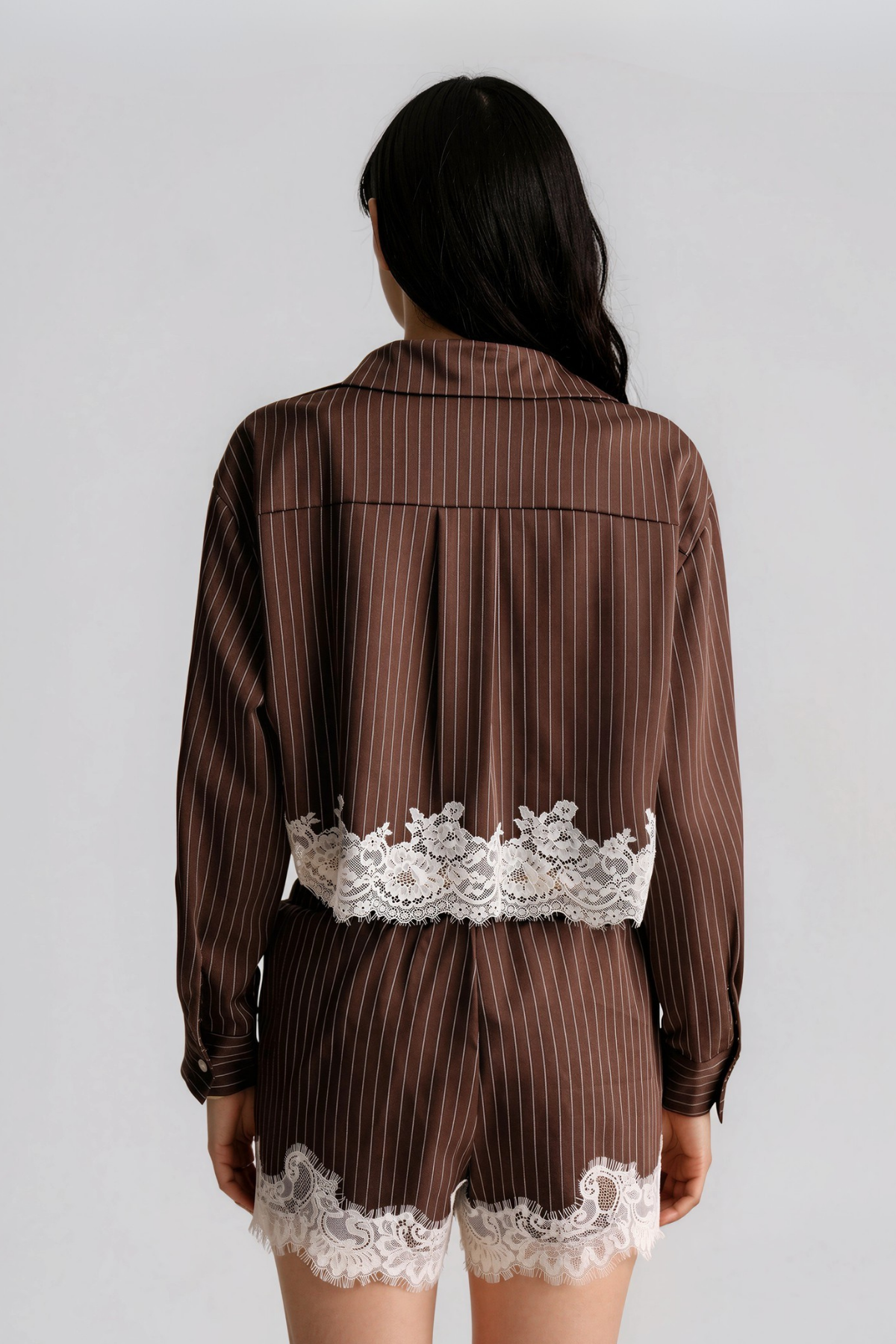 Kyong Lapel Stripe Lace Short Set In Brown
