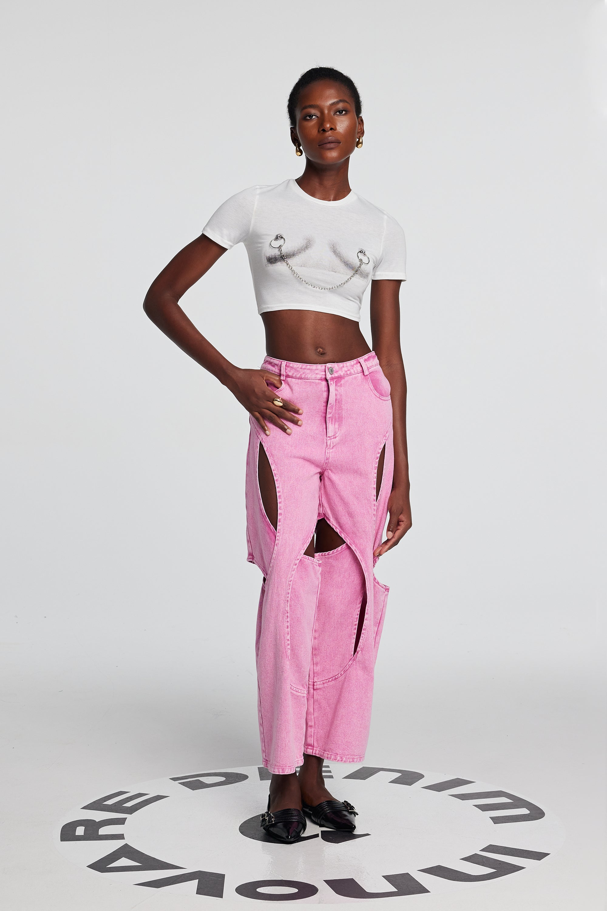 Lyric Cutout Cross Jeans In Pink – Innovare Denim