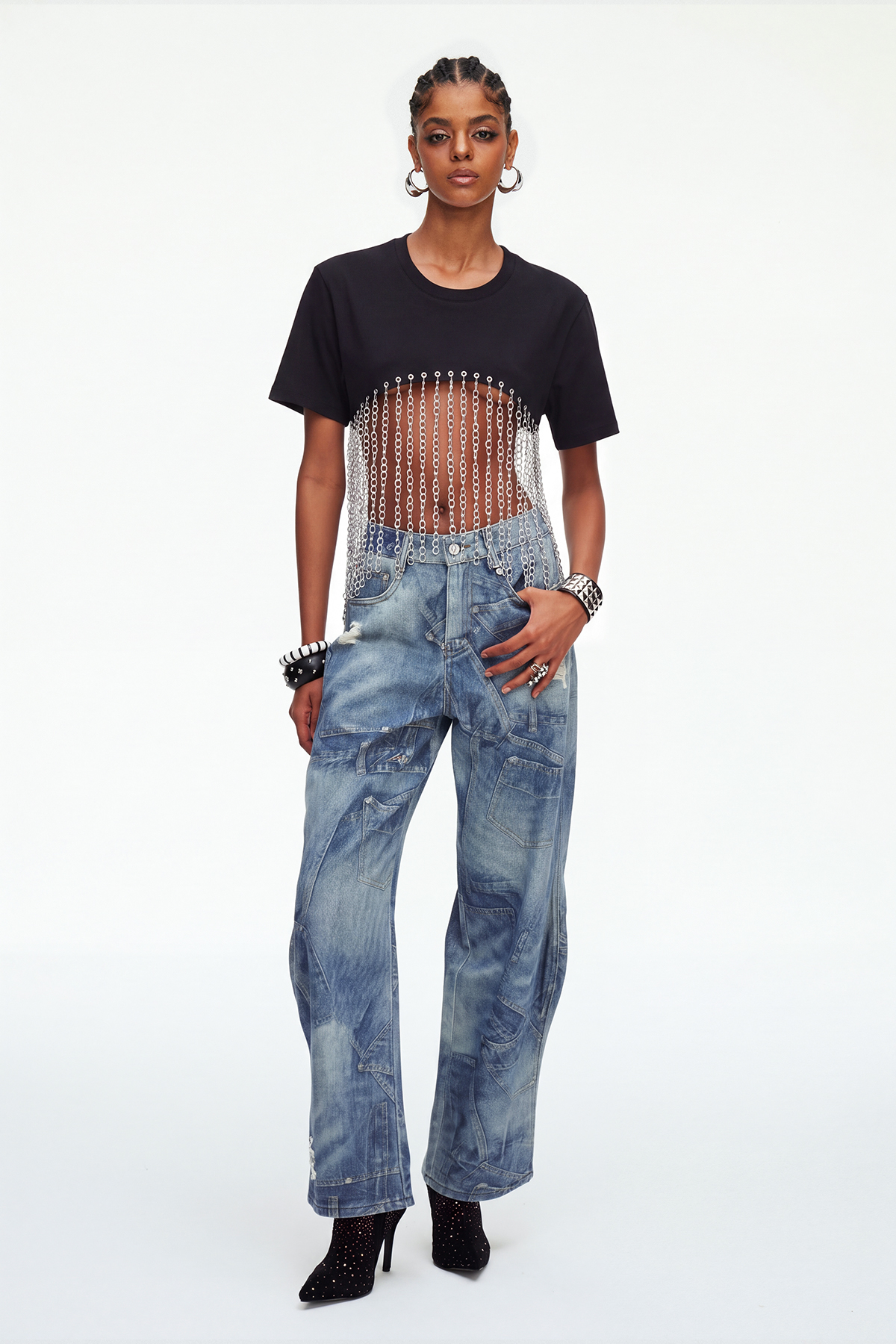 Madana Chain Top In Black