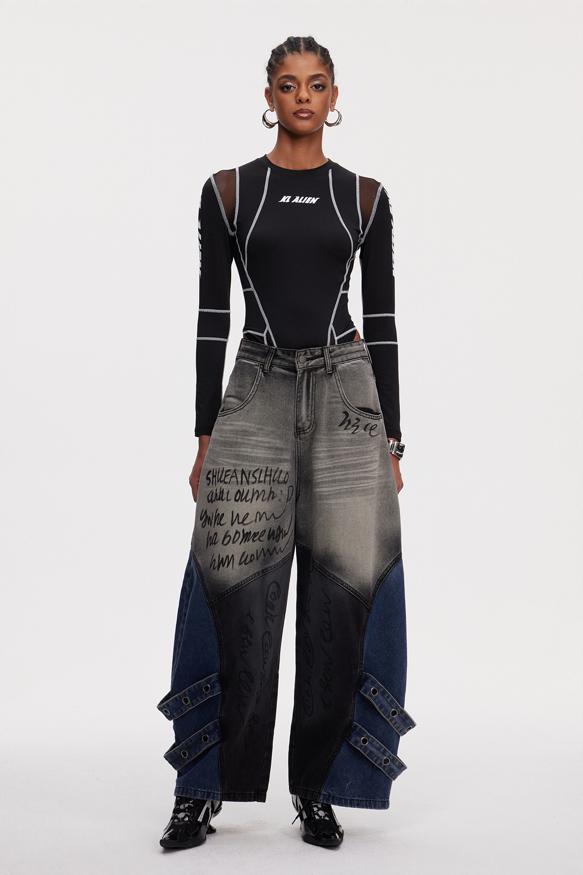Madhavi Colorblock Print Baggy Jeans