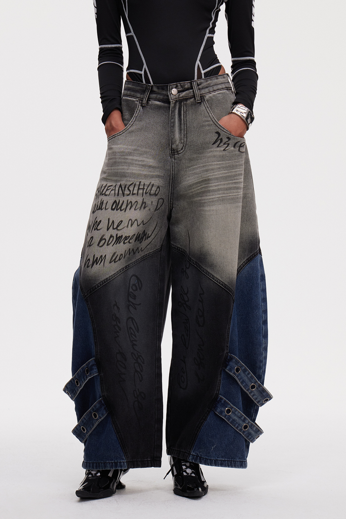 Madhavi Colorblock Print Baggy Jeans