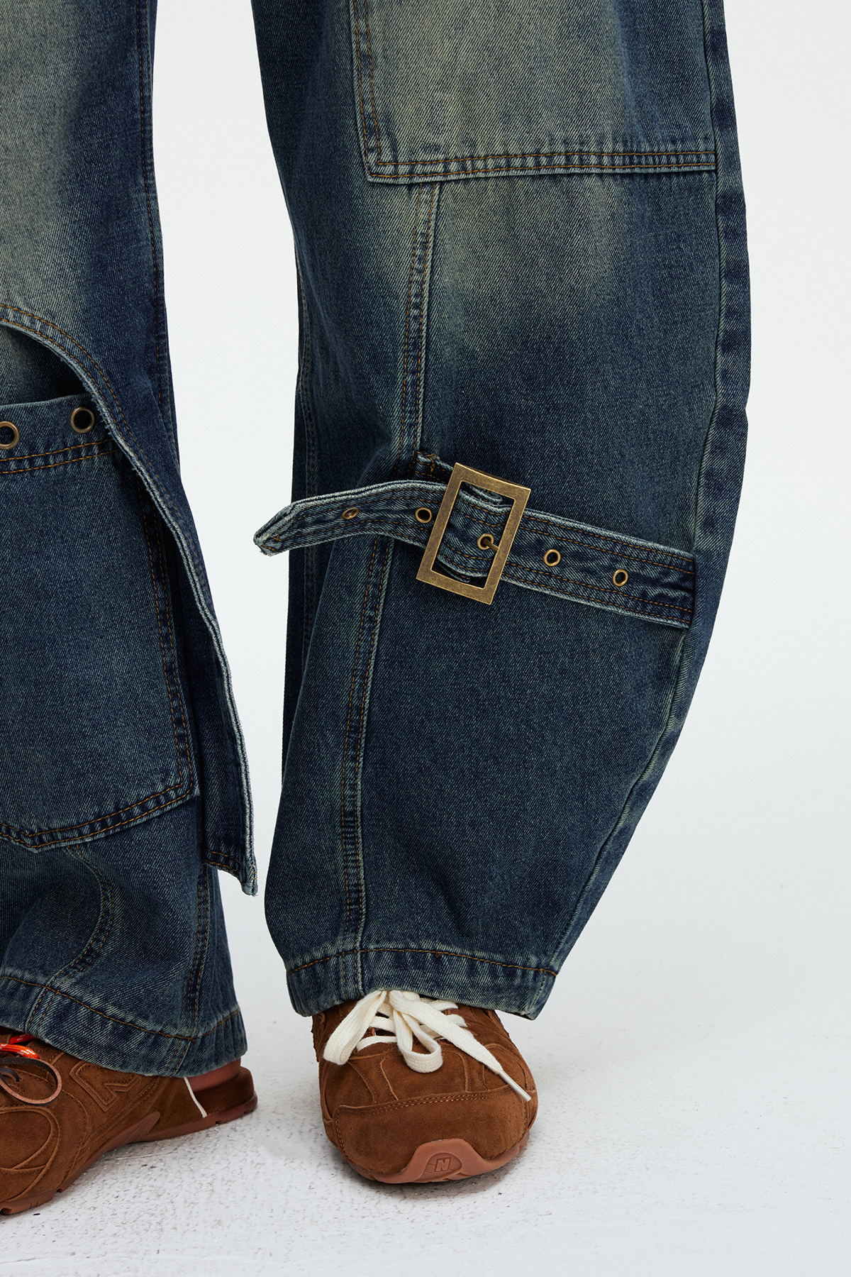 Madi Buckle Bleached Baggy Jeans
