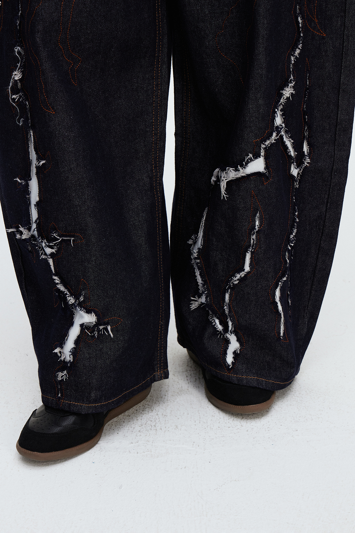 Madis Studded Fringe Baggy Jeans