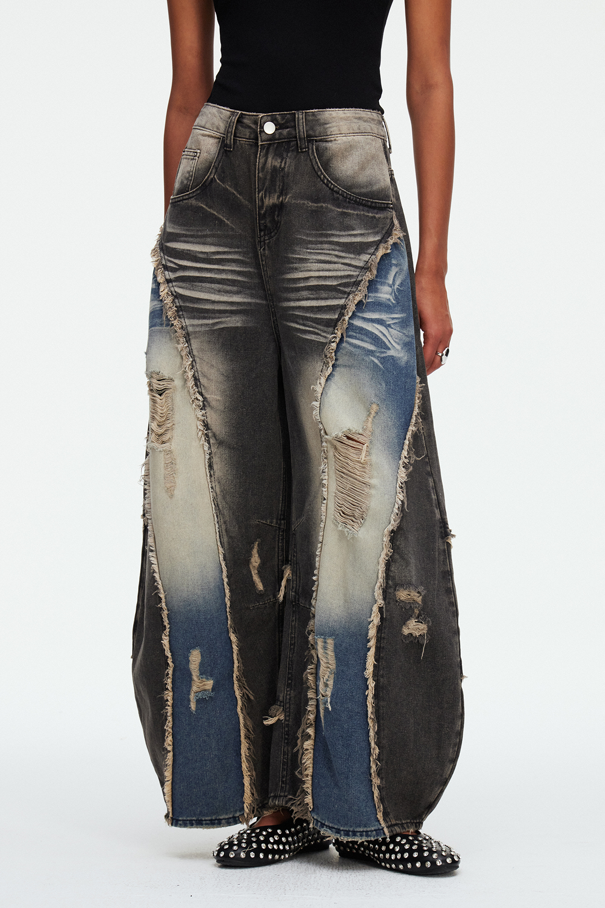 Madona Deconstruct Ripped Baggy Jeans