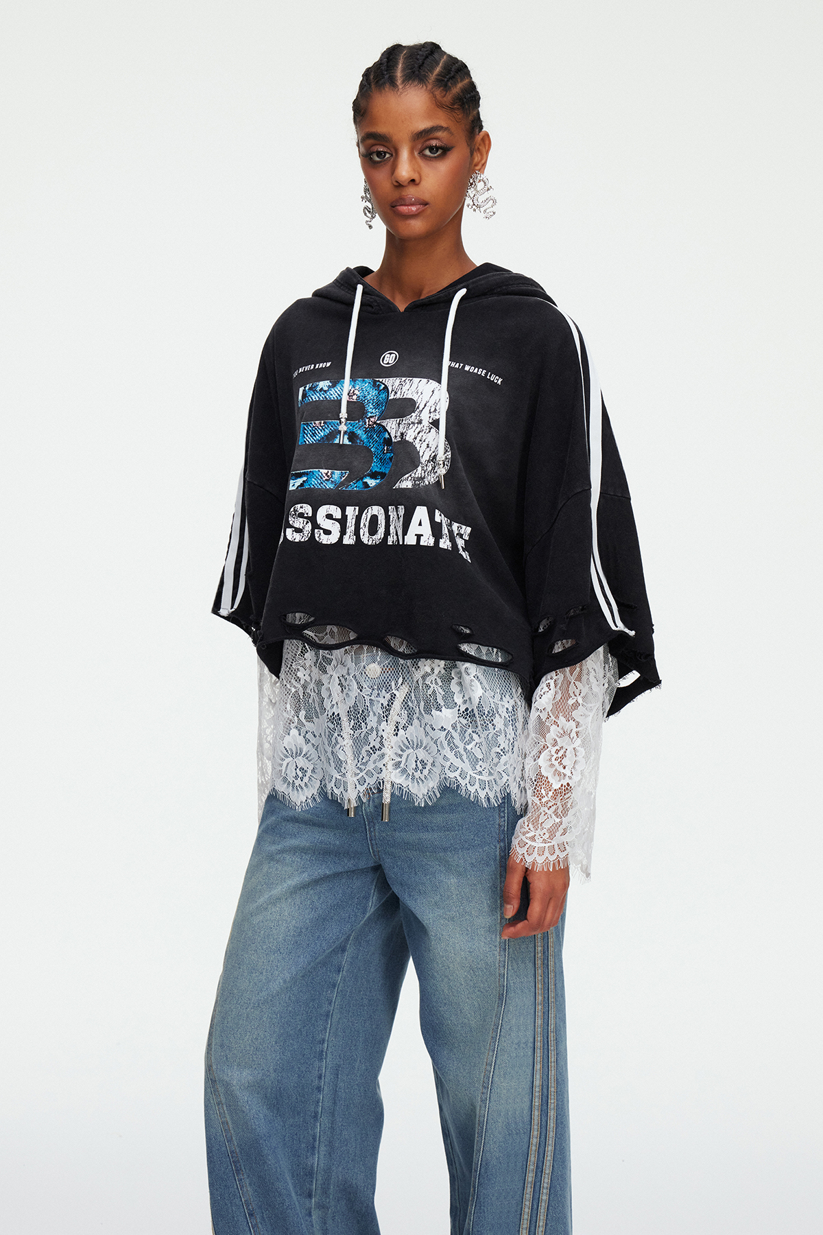 Magaly Lace Print Top In Black