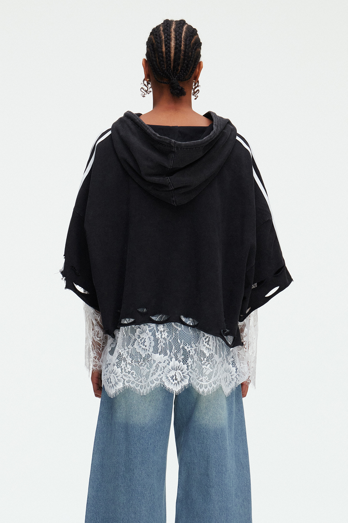 Magaly Lace Print Top In Black