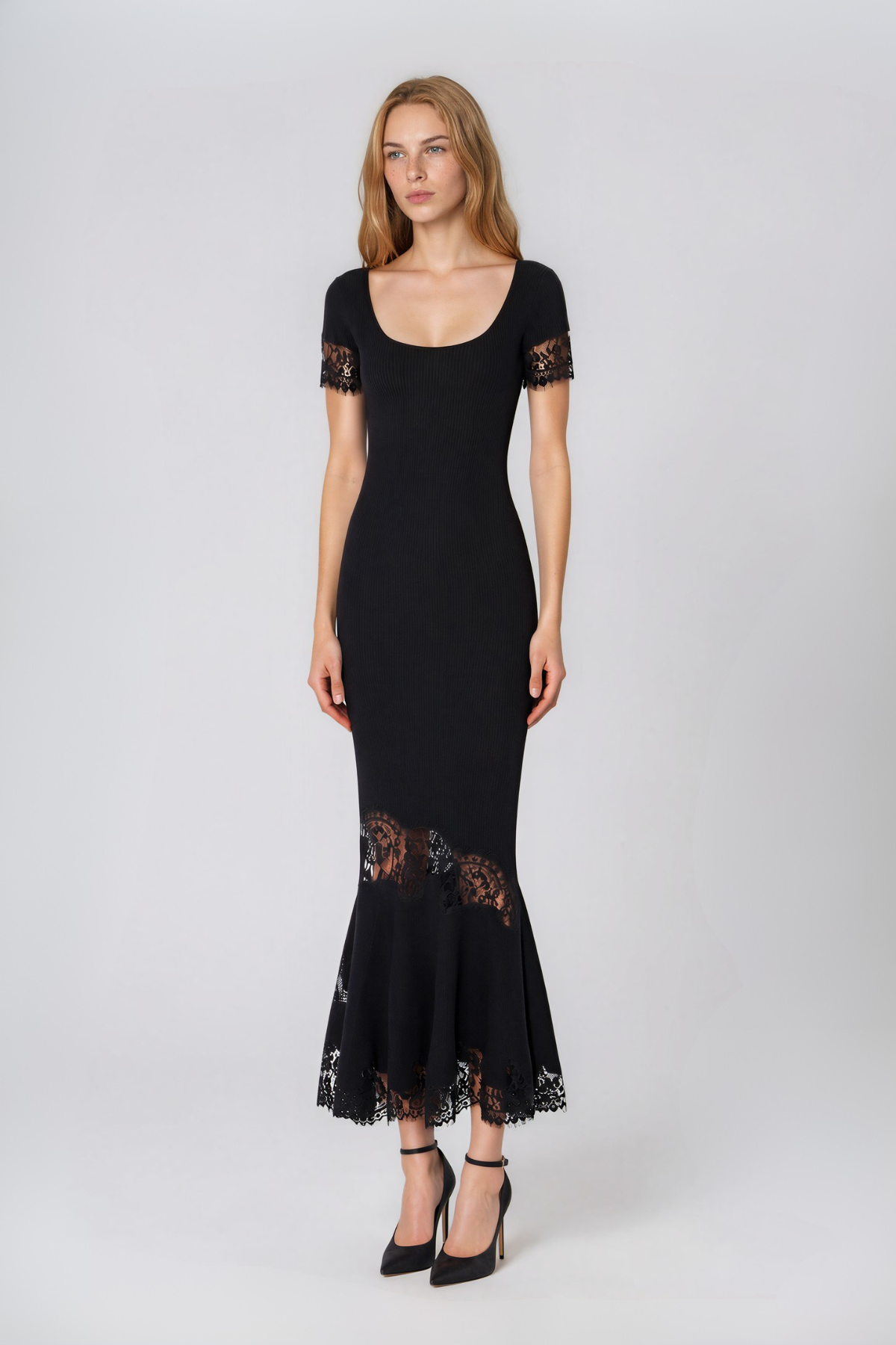 Mahadeva Mermaid Lace Maxi Dress