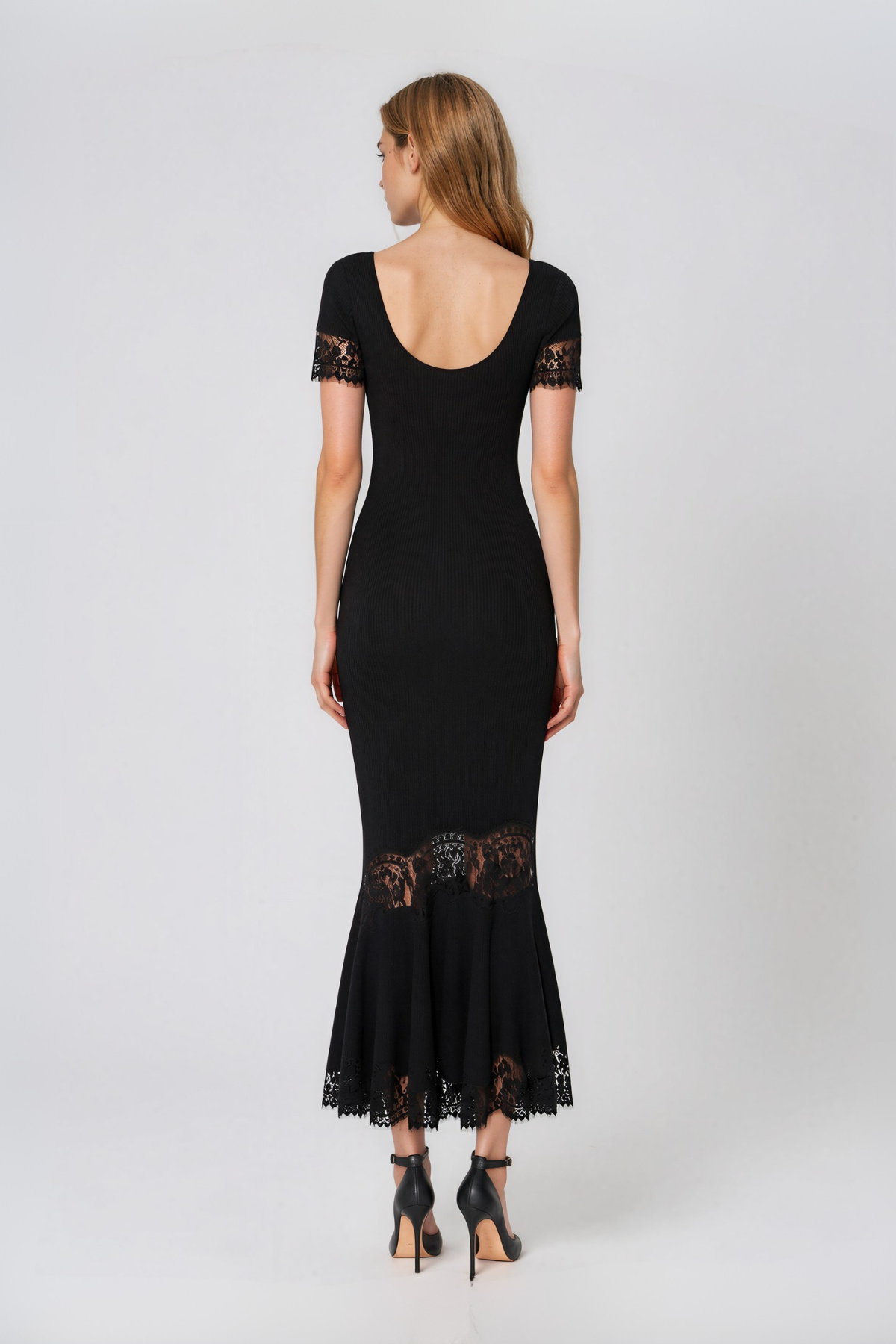 Mahadeva Mermaid Lace Maxi Dress