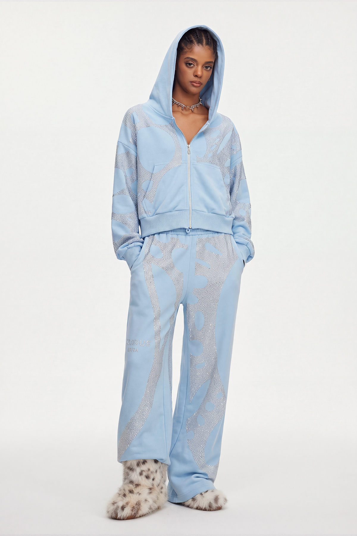 Mahendra Rhinestone Pants Set In Blue