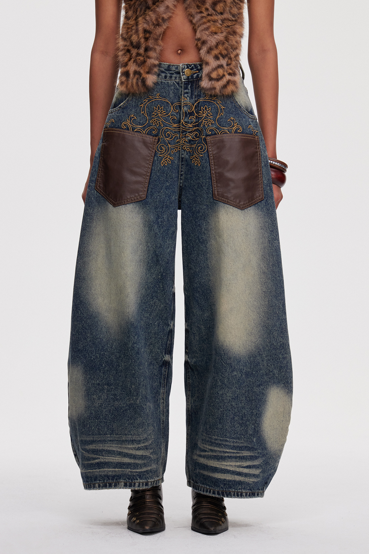 Mahri Embroidered Jeans