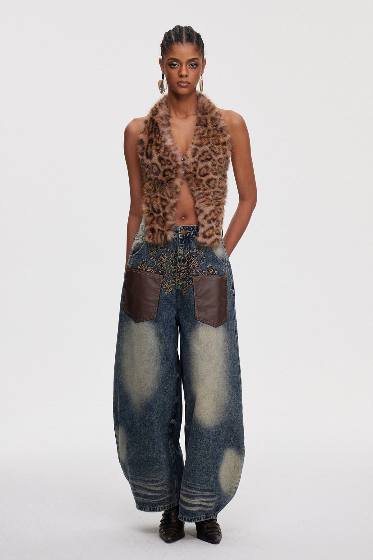 Mahri Embroidered Jeans