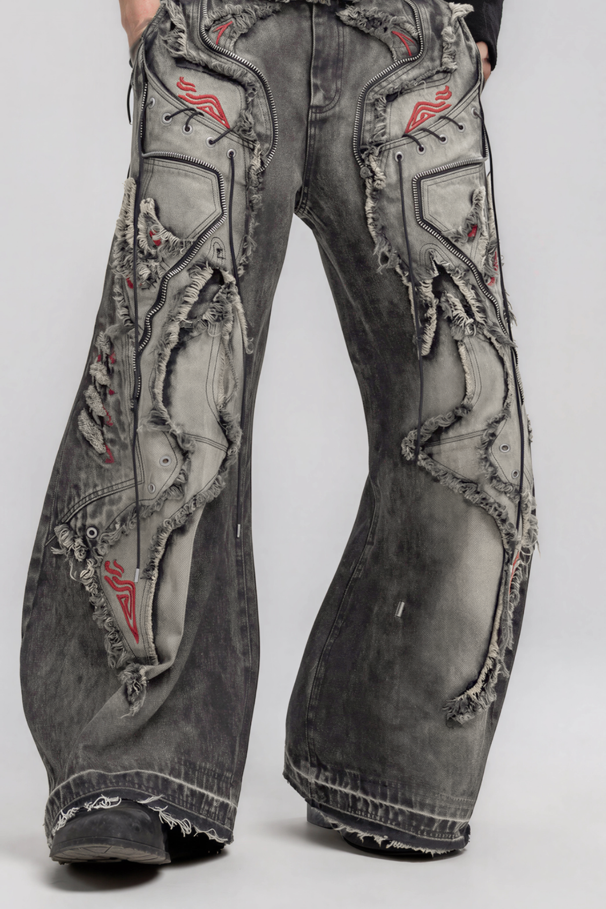 Nahilla Embroidered Fringe Ripeed Jeans