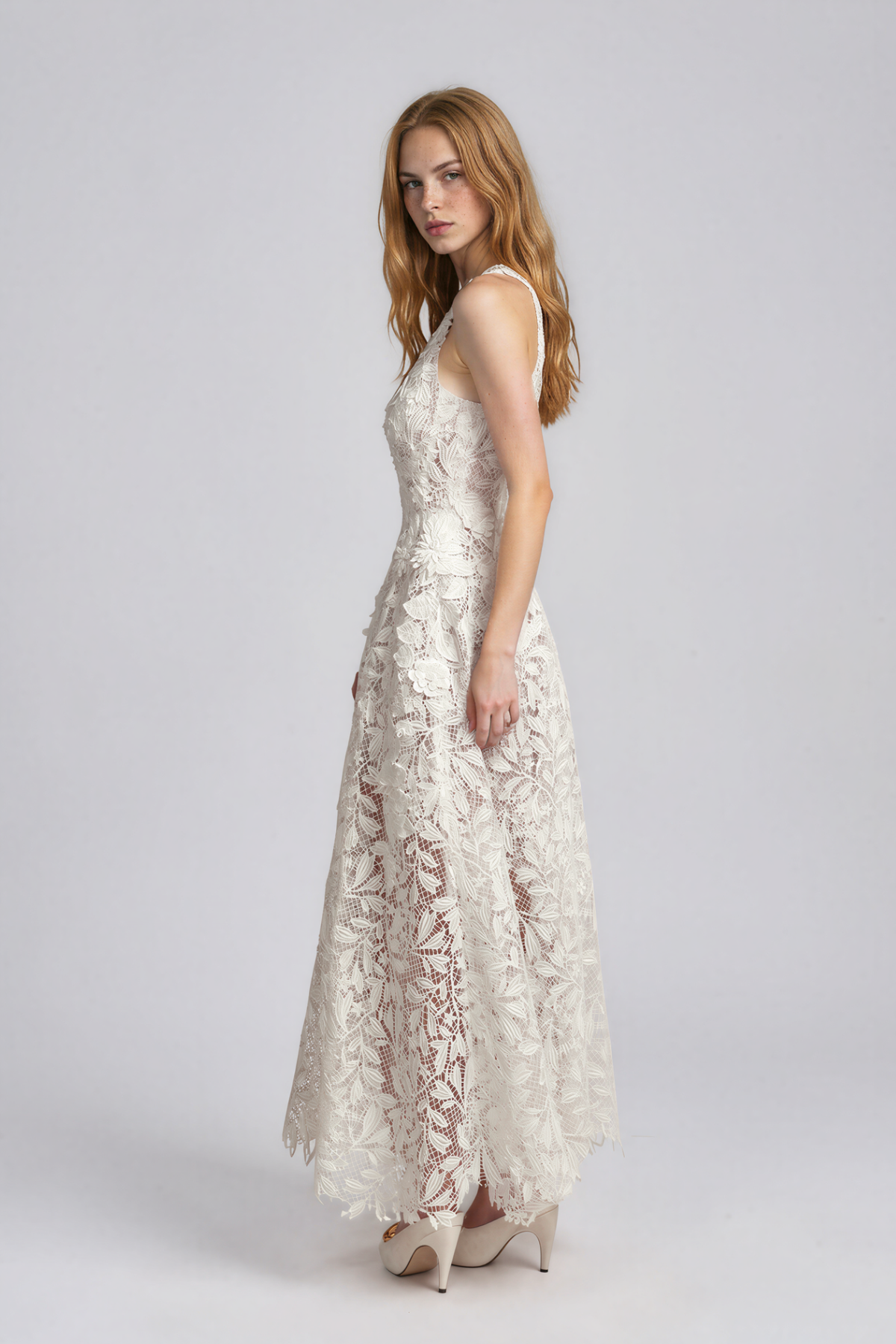 Naiara Sleeveless Embroidered Flower Maxi Dress