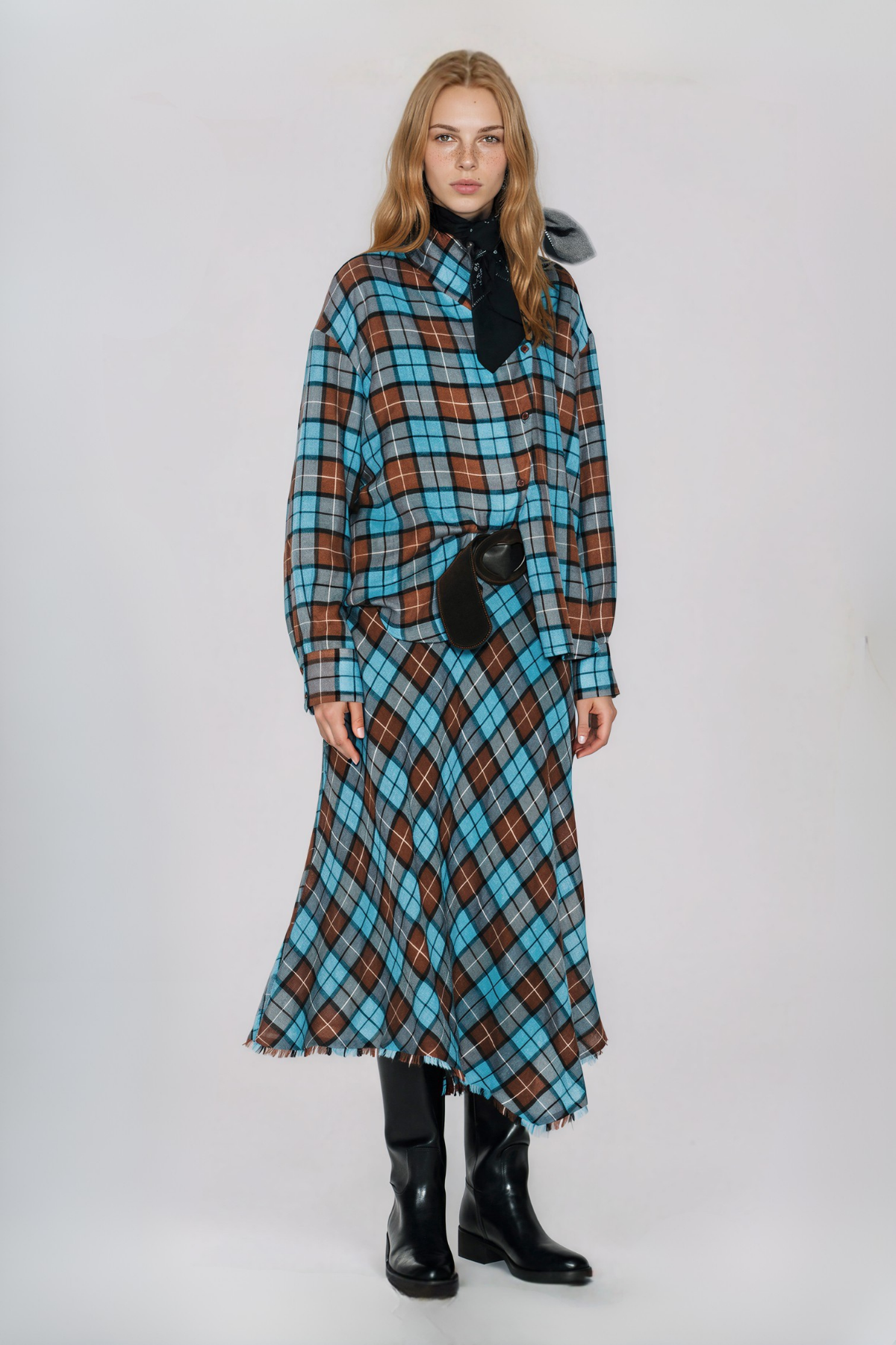 Naime Asymmetric Grid Skirt Set