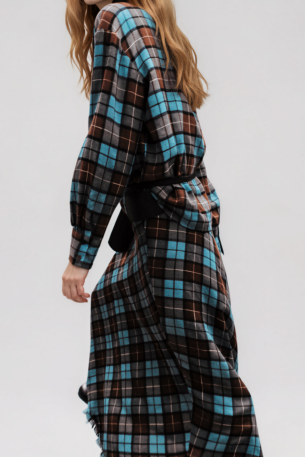 Naime Asymmetric Grid Skirt Set