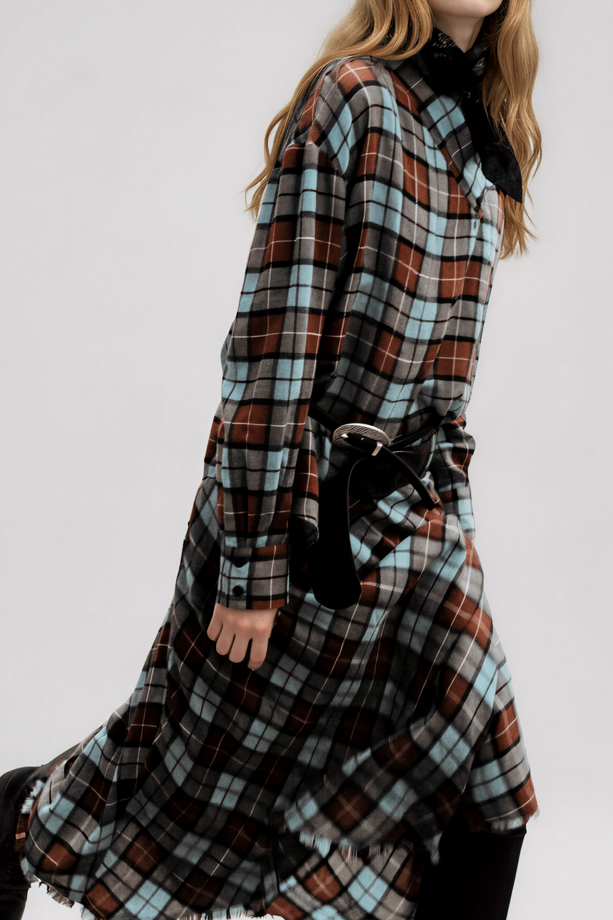 Naime Asymmetric Grid Skirt Set