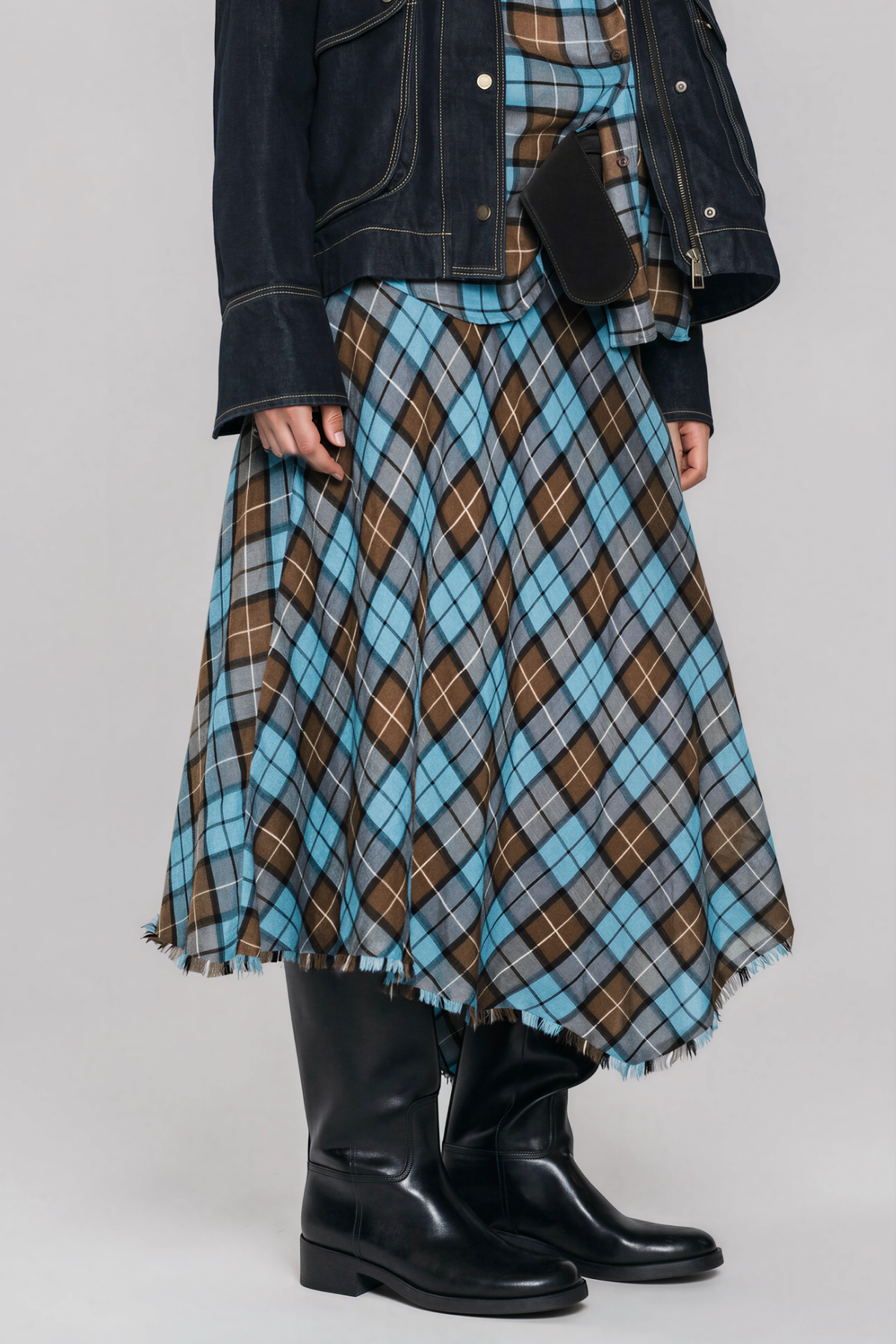 Naime Asymmetric Grid Skirt Set