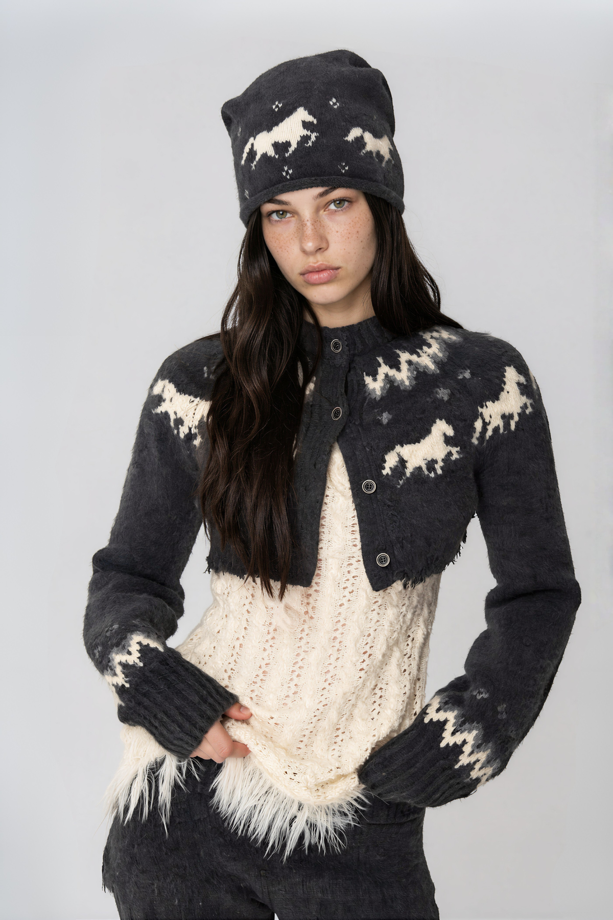 Nalu Crop Knit Shorts Set In Grey