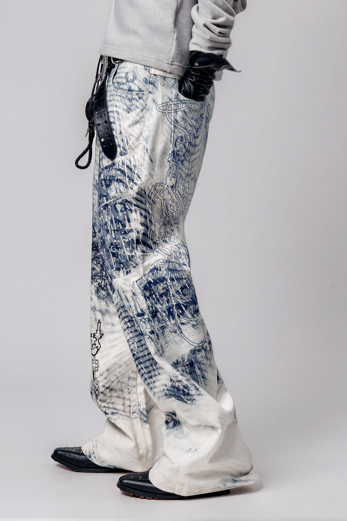 Nam Print Straight Jeans