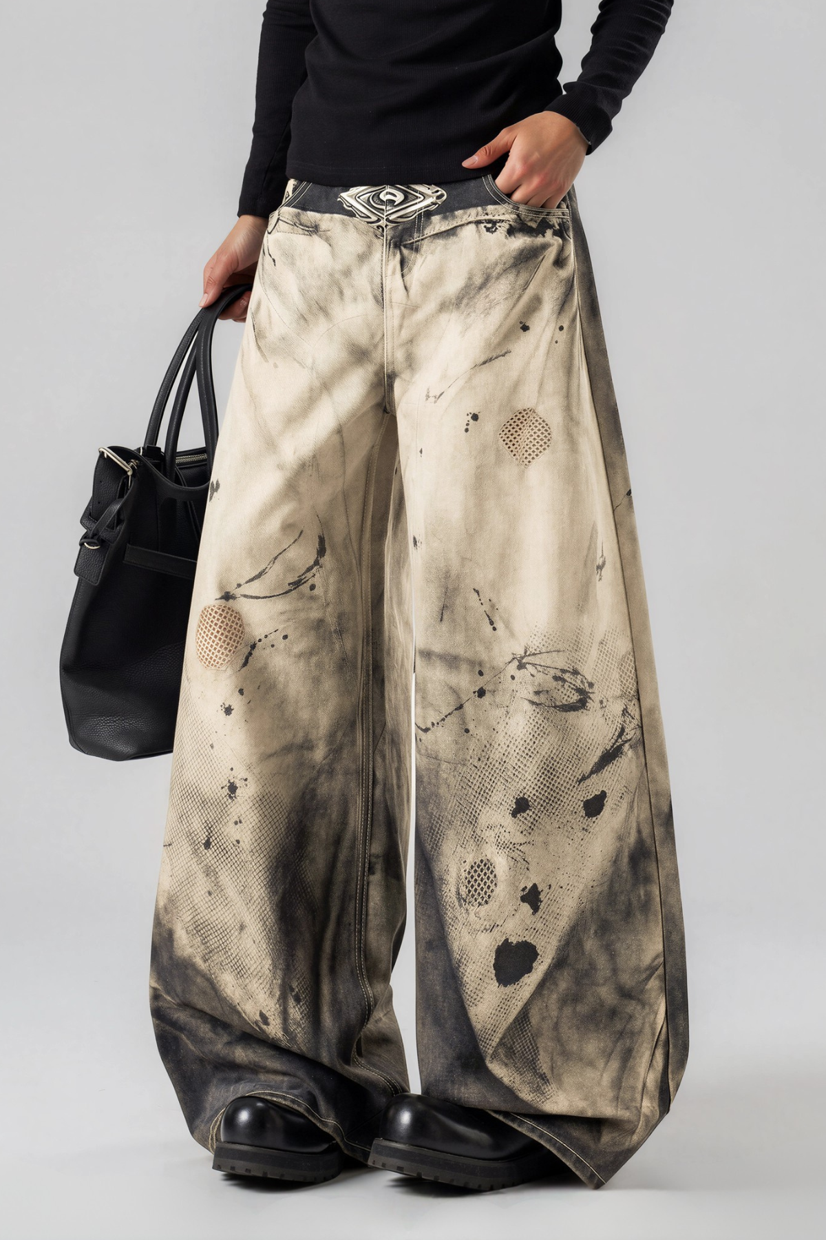 Nan Bleached Baggy Jeans