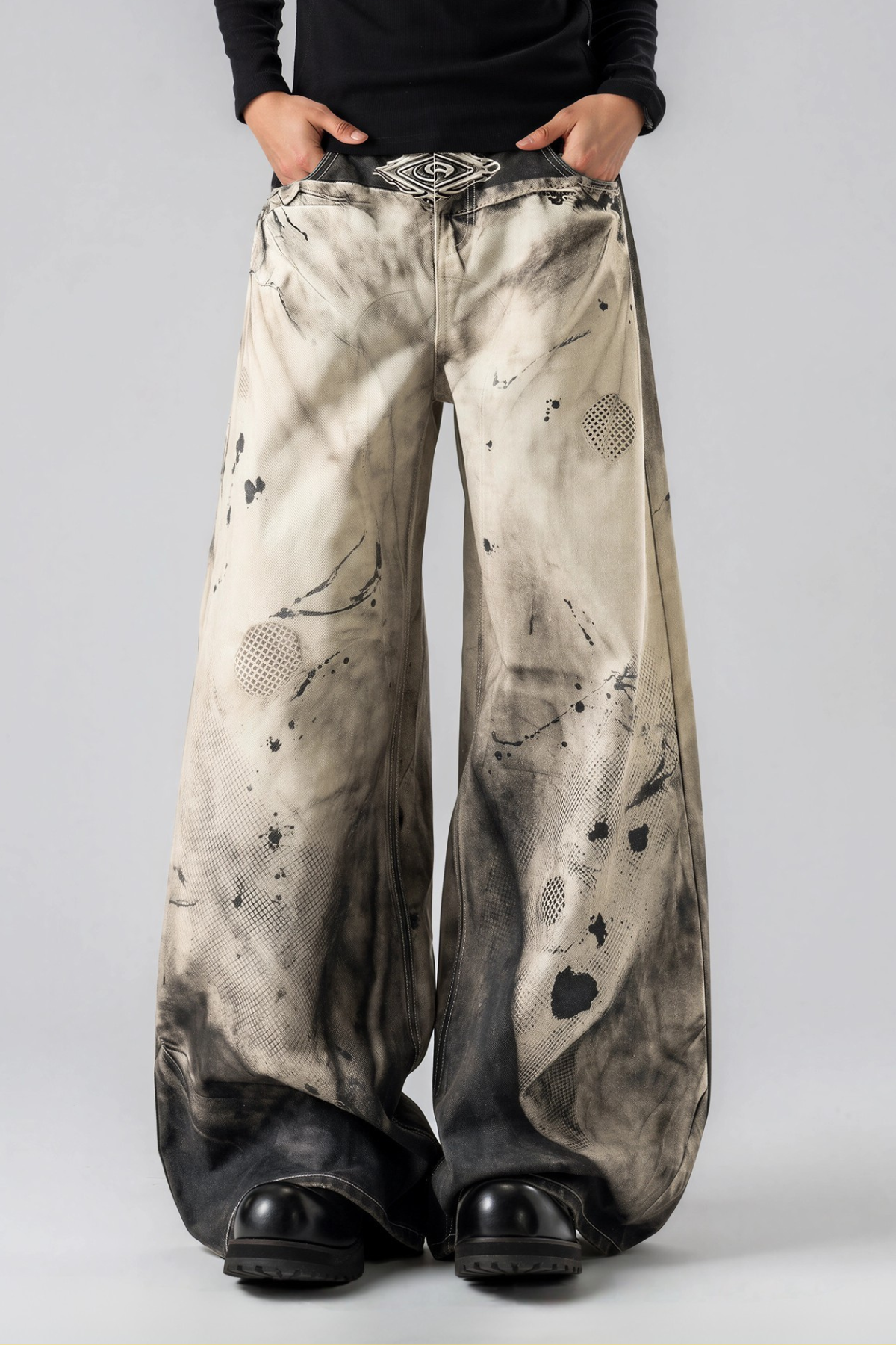 Nan Bleached Baggy Jeans