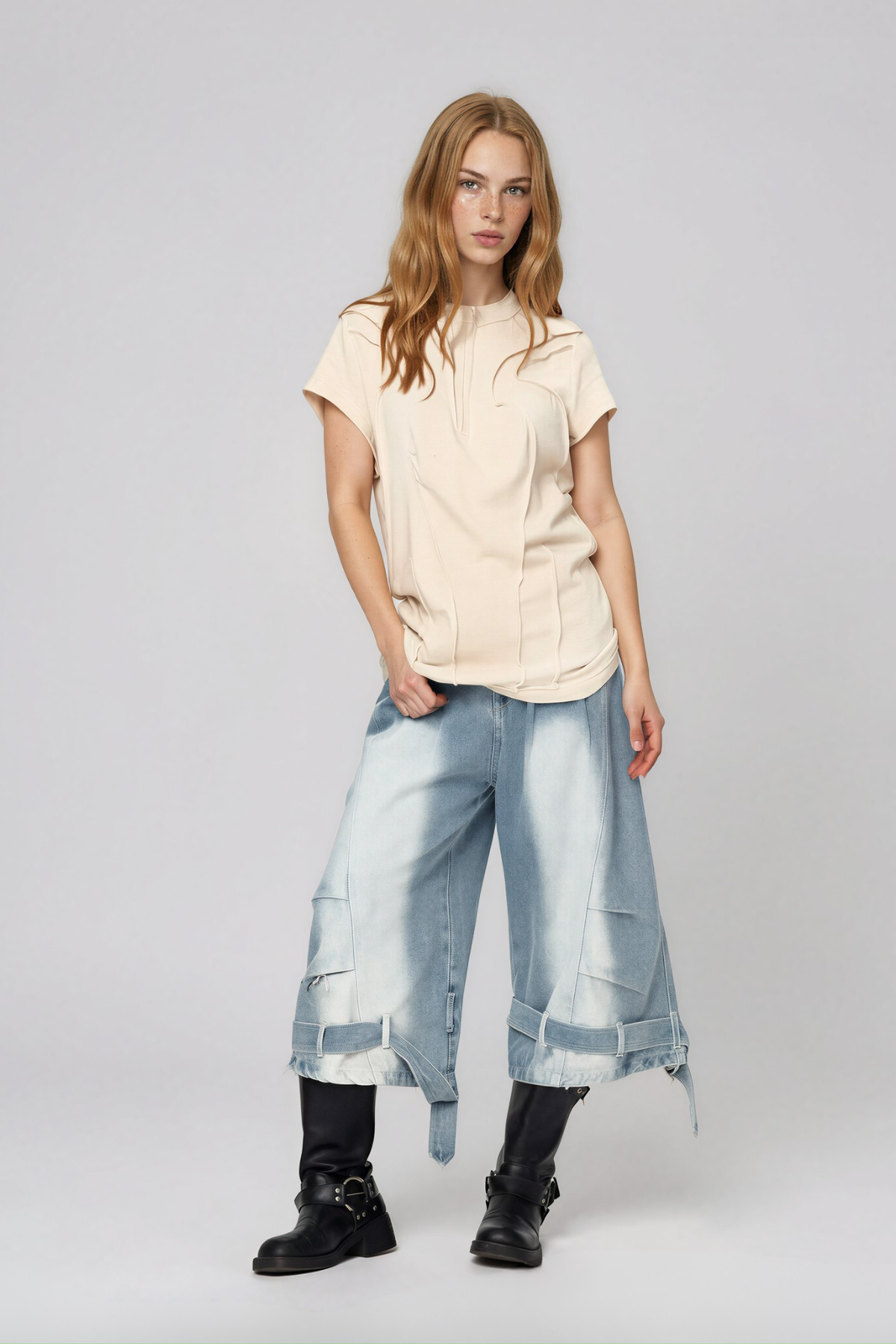 Nanette Bleached Belt Capri Jeans