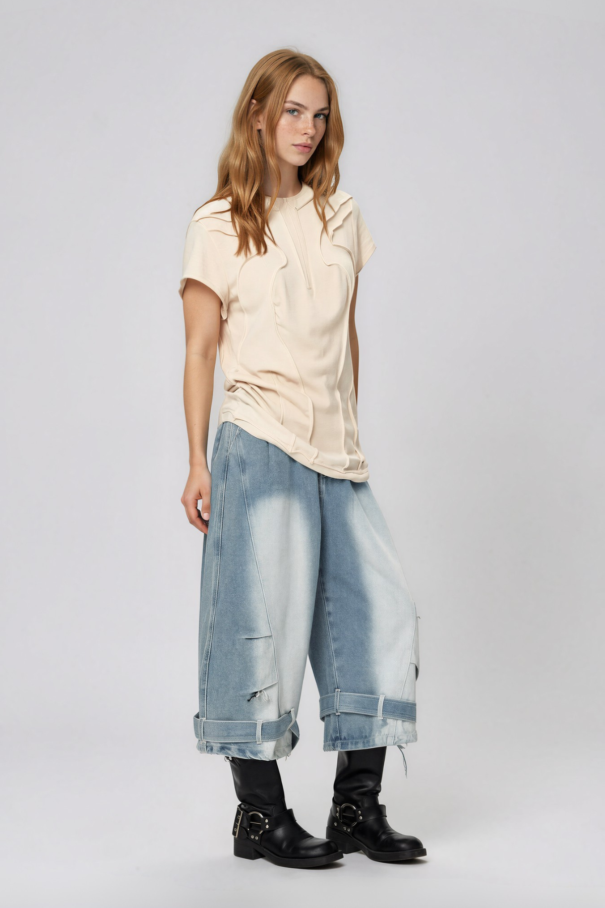 Nanette Bleached Belt Capri Jeans