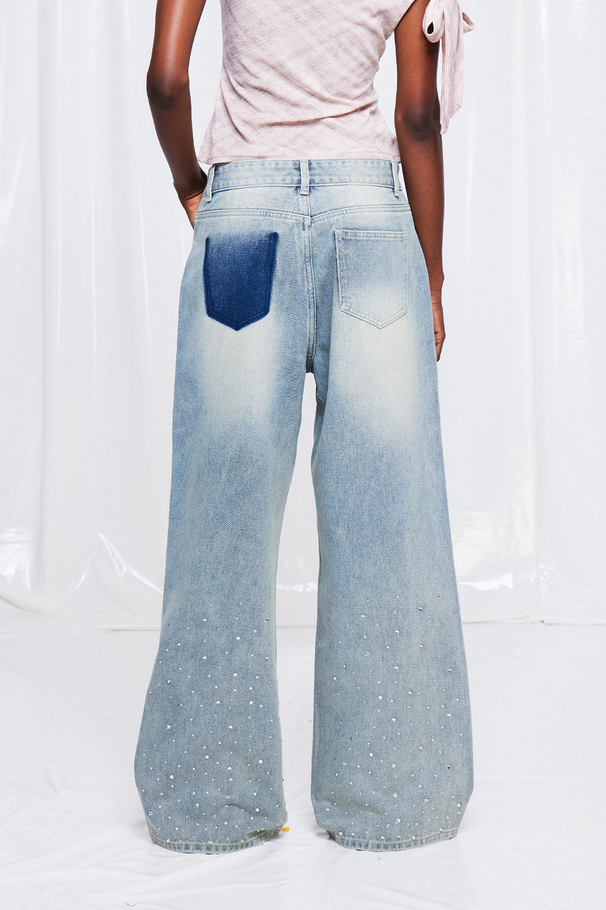 Wenche Rhinestone Barrel Jeans
