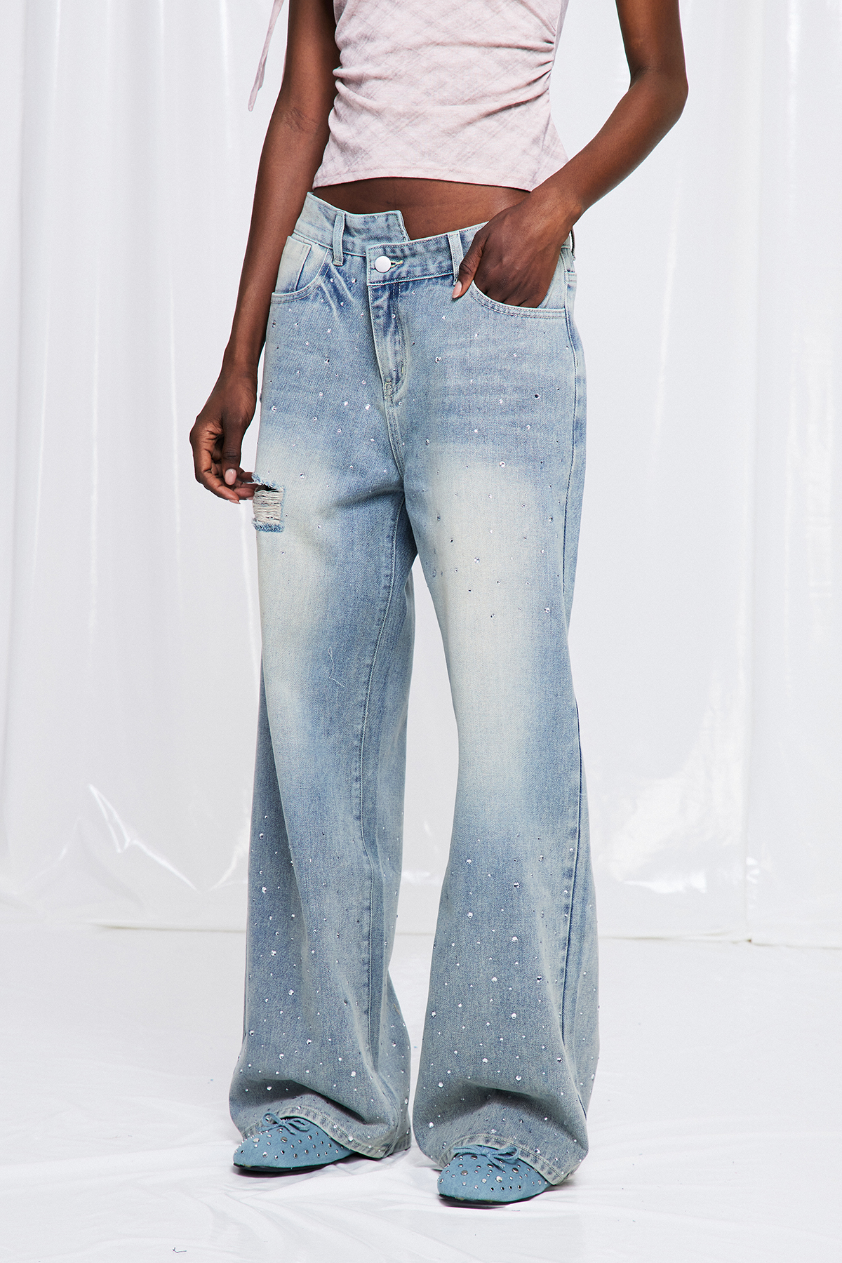 Wenche Rhinestone Barrel Jeans