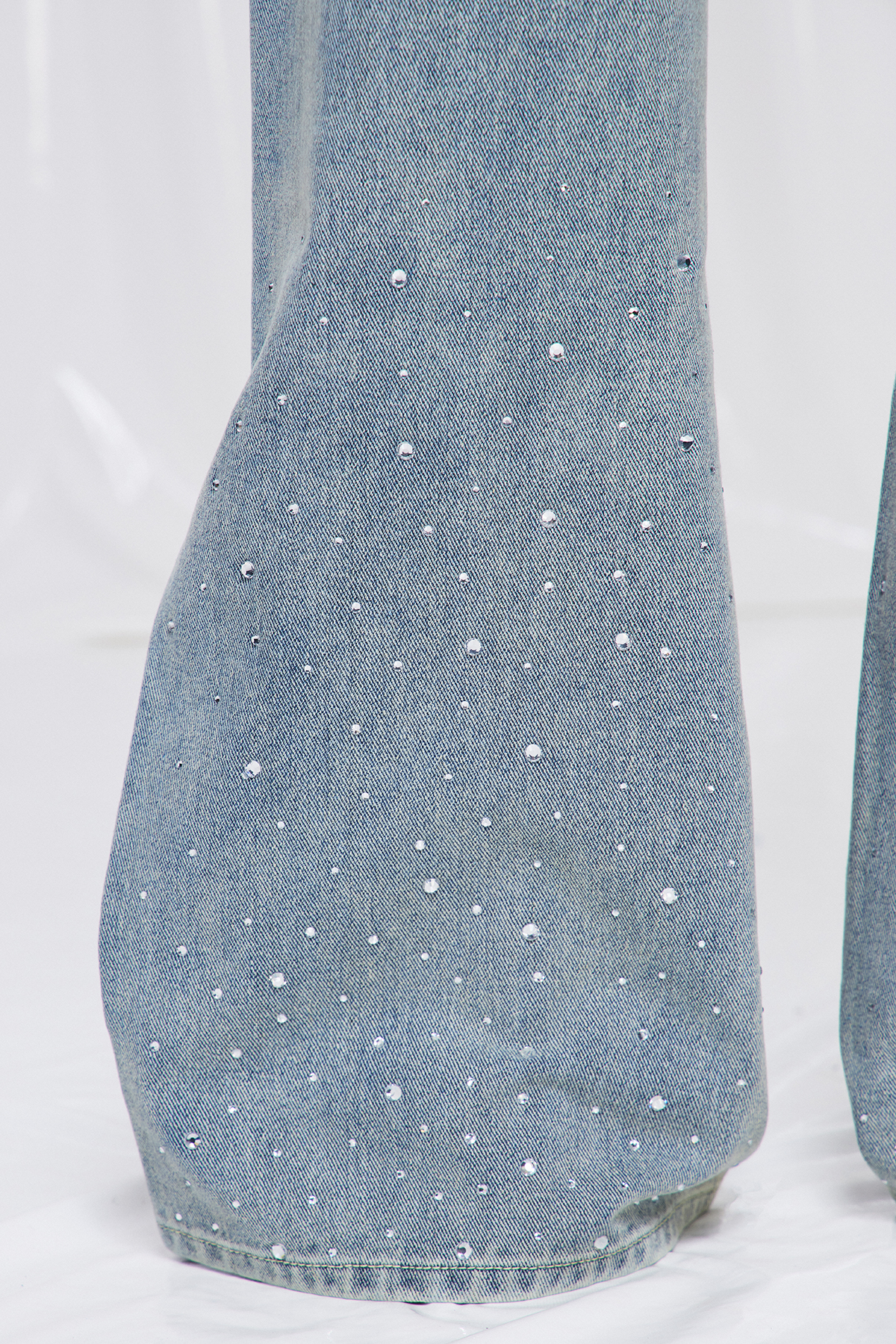 Wenche Rhinestone Barrel Jeans