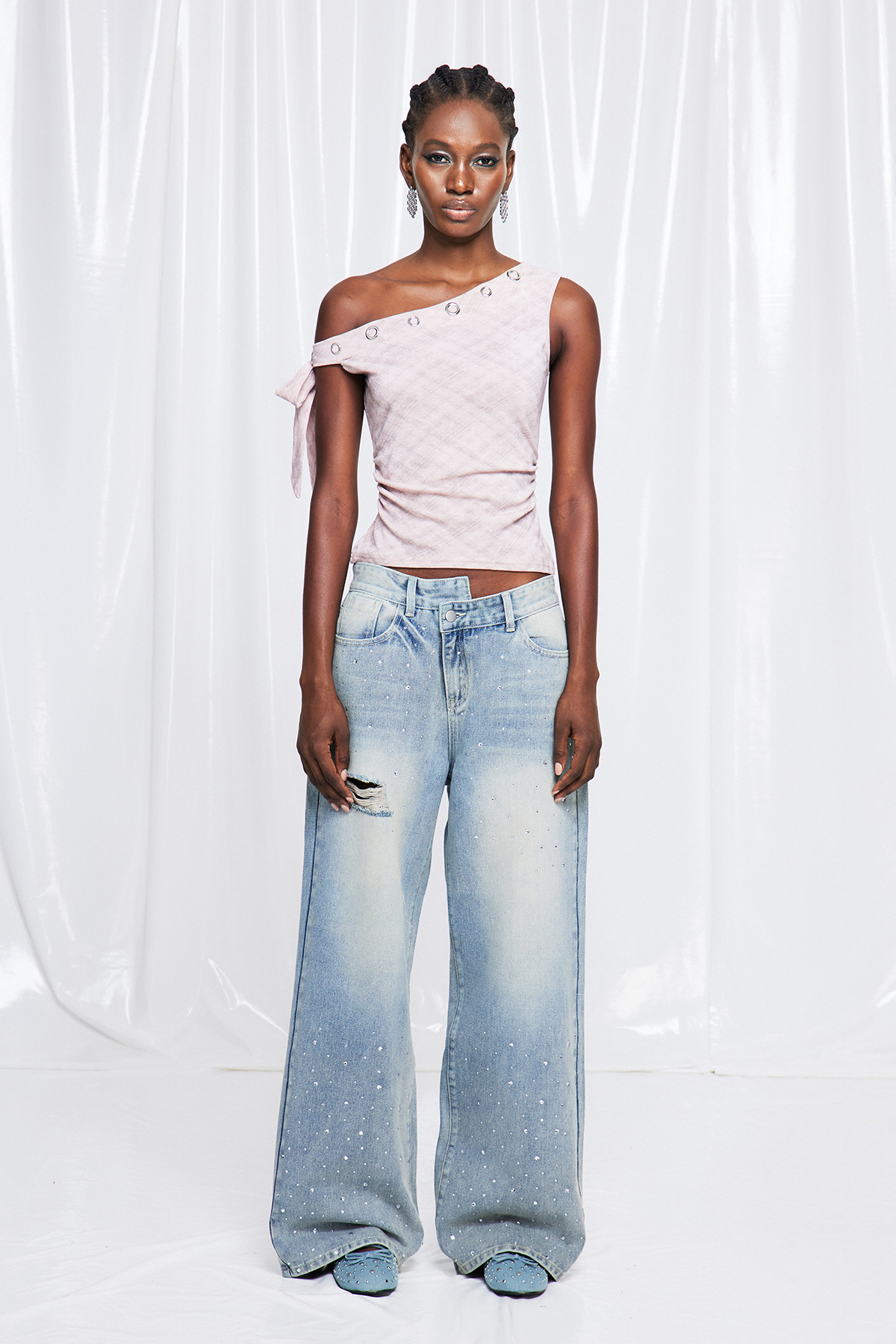 Wenche Rhinestone Barrel Jeans