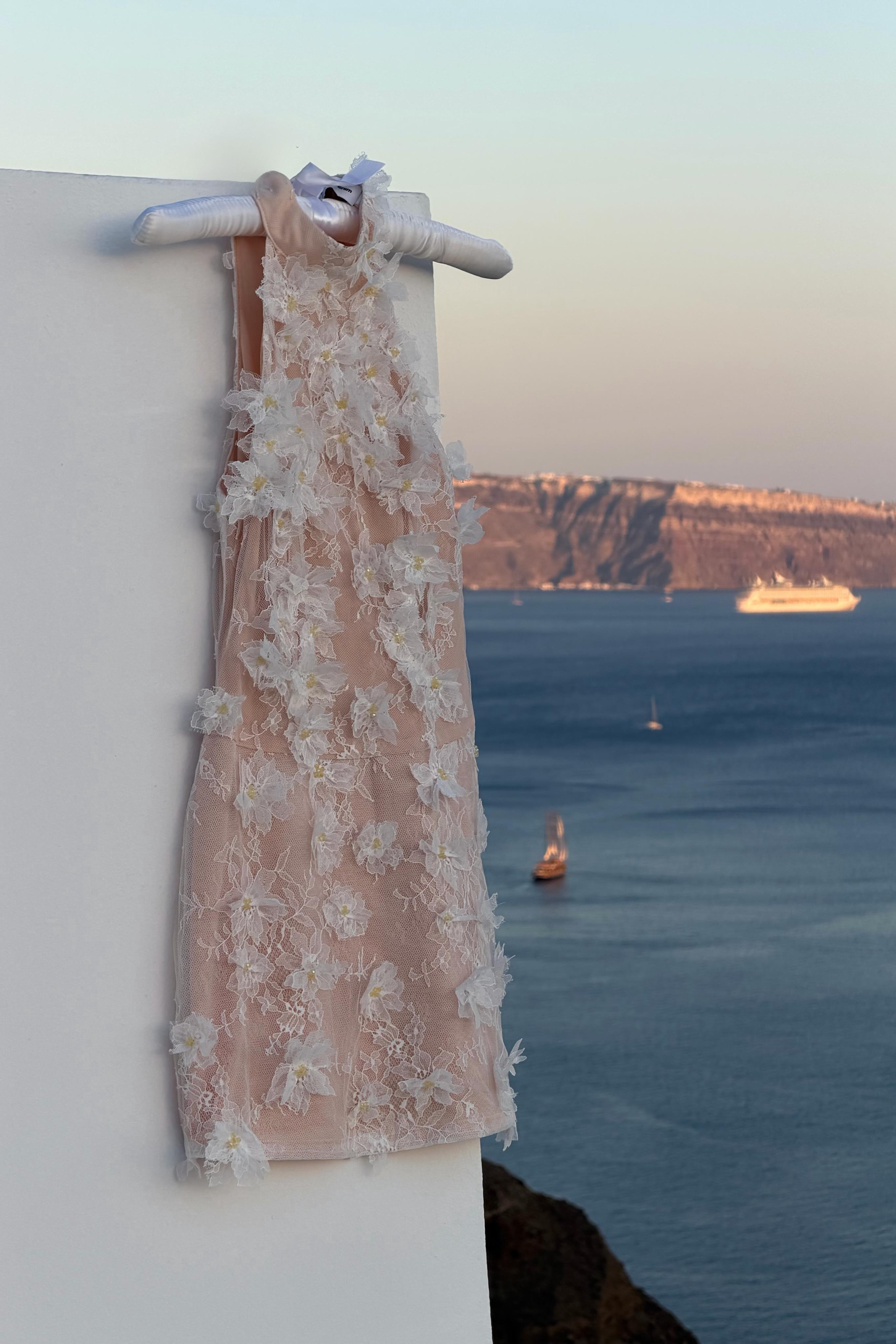 Filippa Flower Lace Mini Dress in Apricot