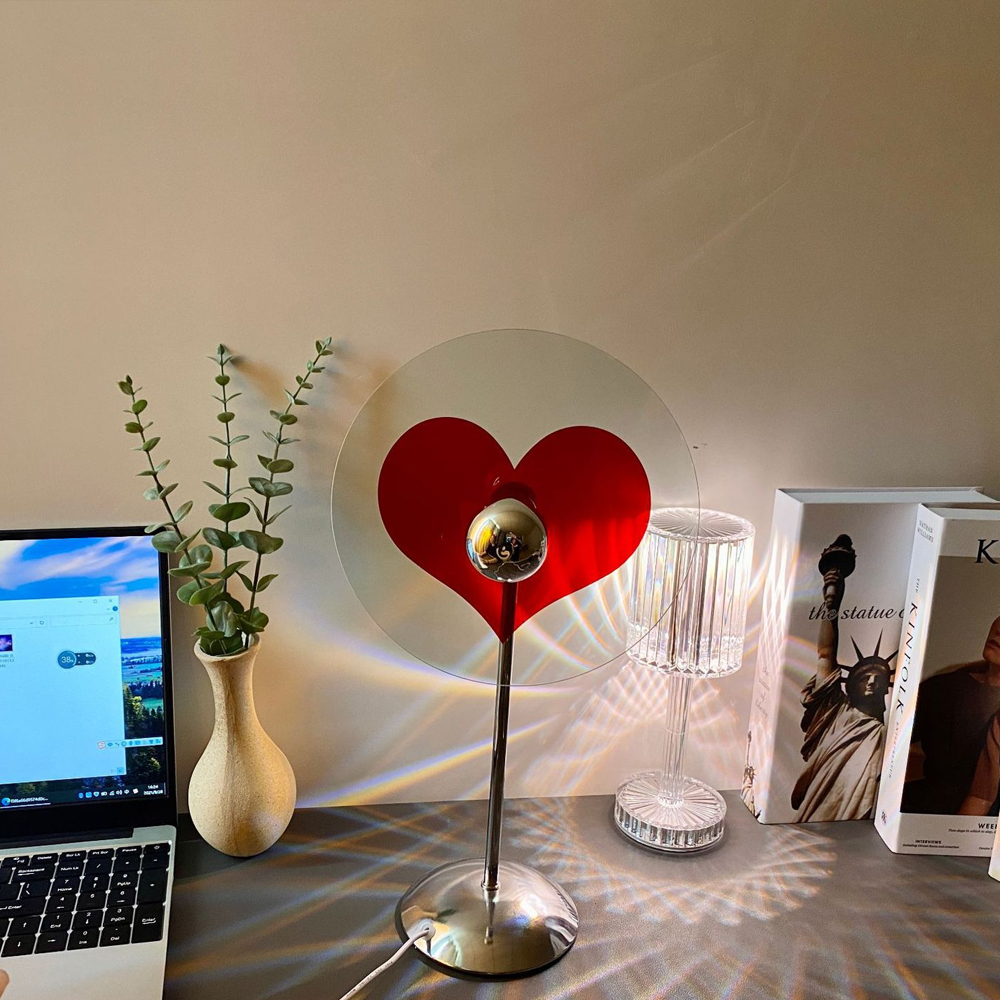 Bauhaus Romantic Heart Table Lamp Bedroom Floor Lamp Projector