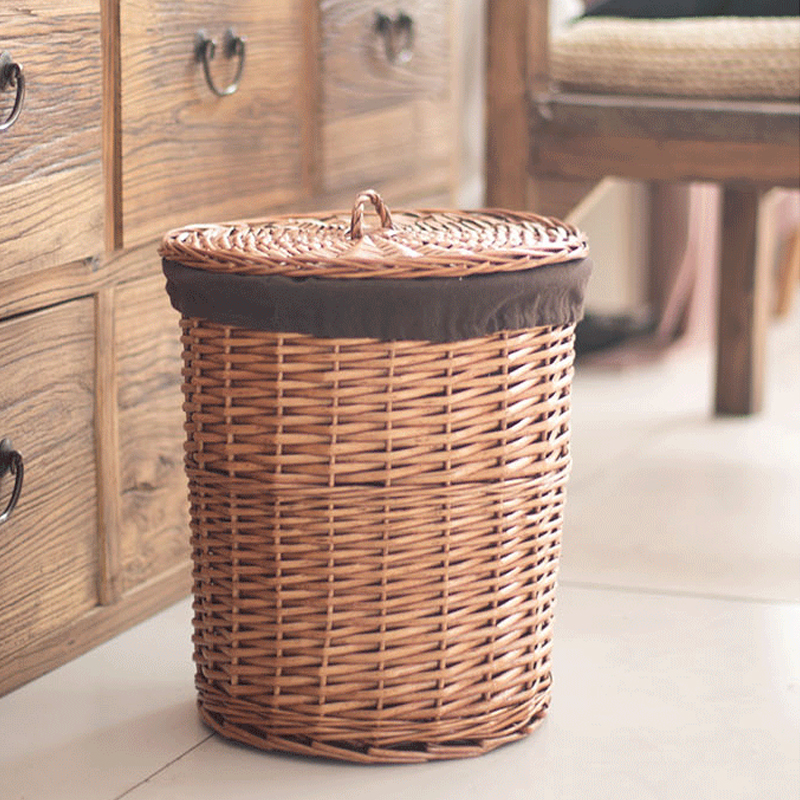 Hand-woven rattan clothes storage basket with lid for living room