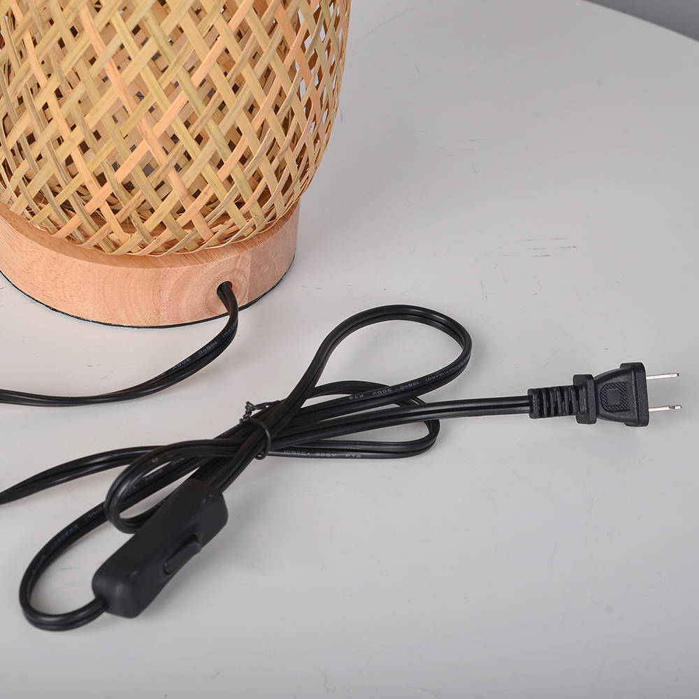 Hand-woven Bamboo Table Lamp Bedroom Bedside Light Reading Lamp