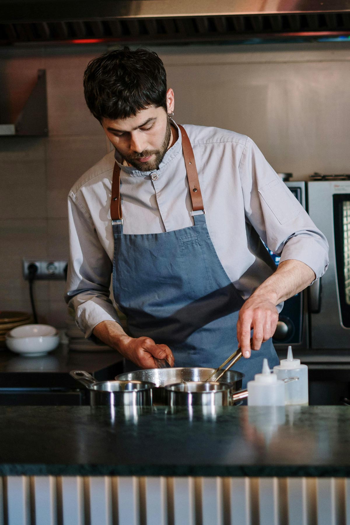 Food Service & Restaurant