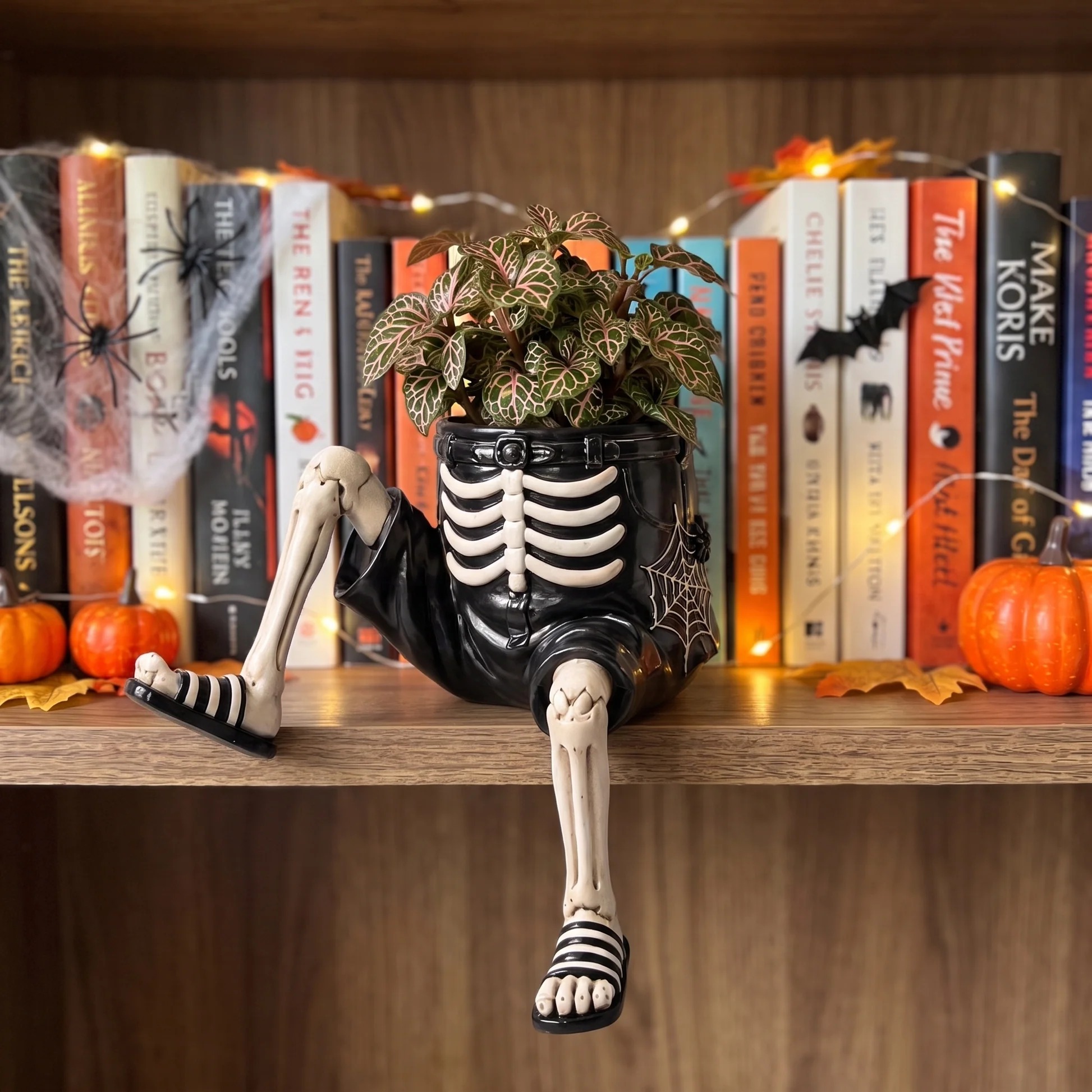 💀🎃Halloween Whimsical Hanging Leg Planter Hand-Painted Resin Succulent Pot💐