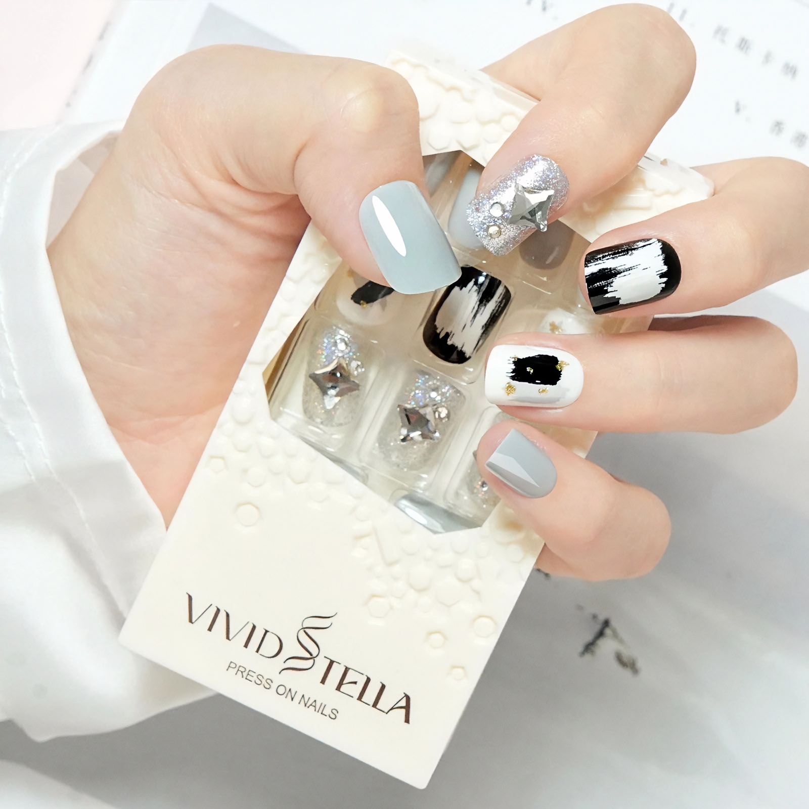 【1セット600円】穿戴ネイル 全20デザイン／1款30枚入り（12サイズ）